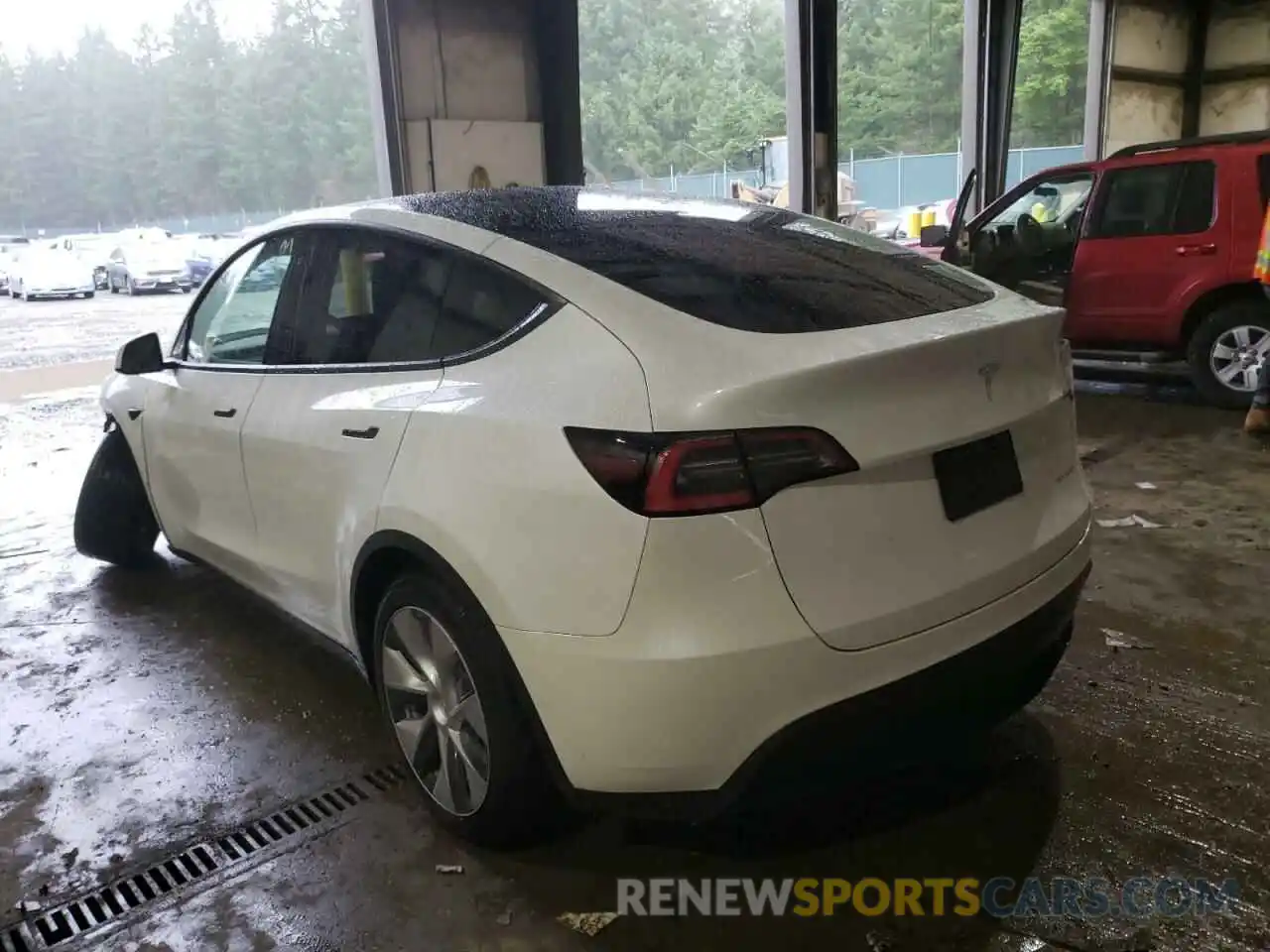 3 Photograph of a damaged car 5YJYGDEE8MF091424 TESLA MODEL Y 2021