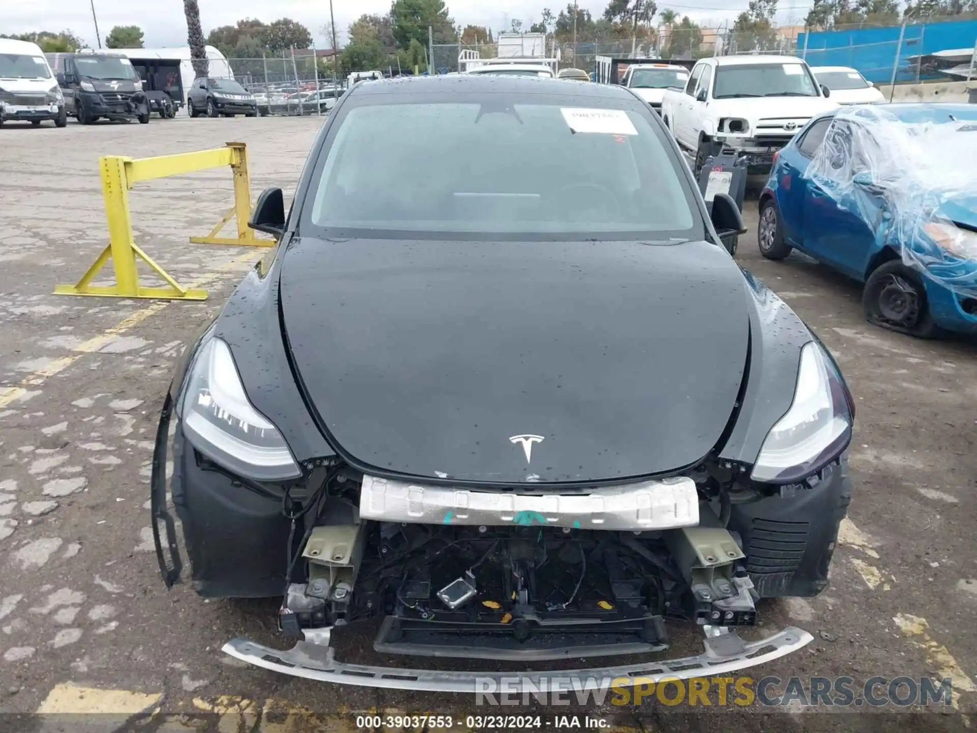 13 Photograph of a damaged car 5YJYGDEE8MF092444 TESLA MODEL Y 2021