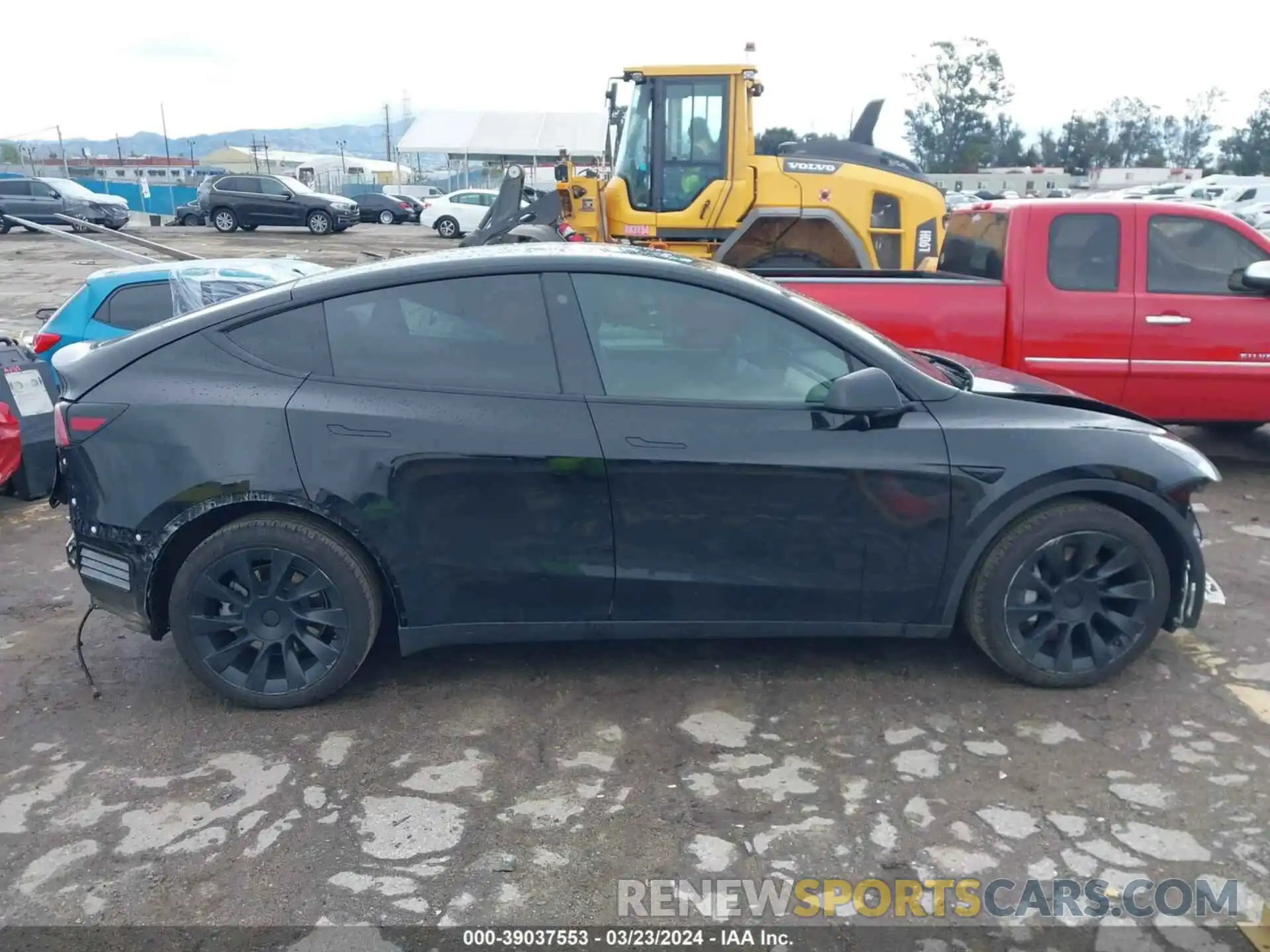 14 Photograph of a damaged car 5YJYGDEE8MF092444 TESLA MODEL Y 2021