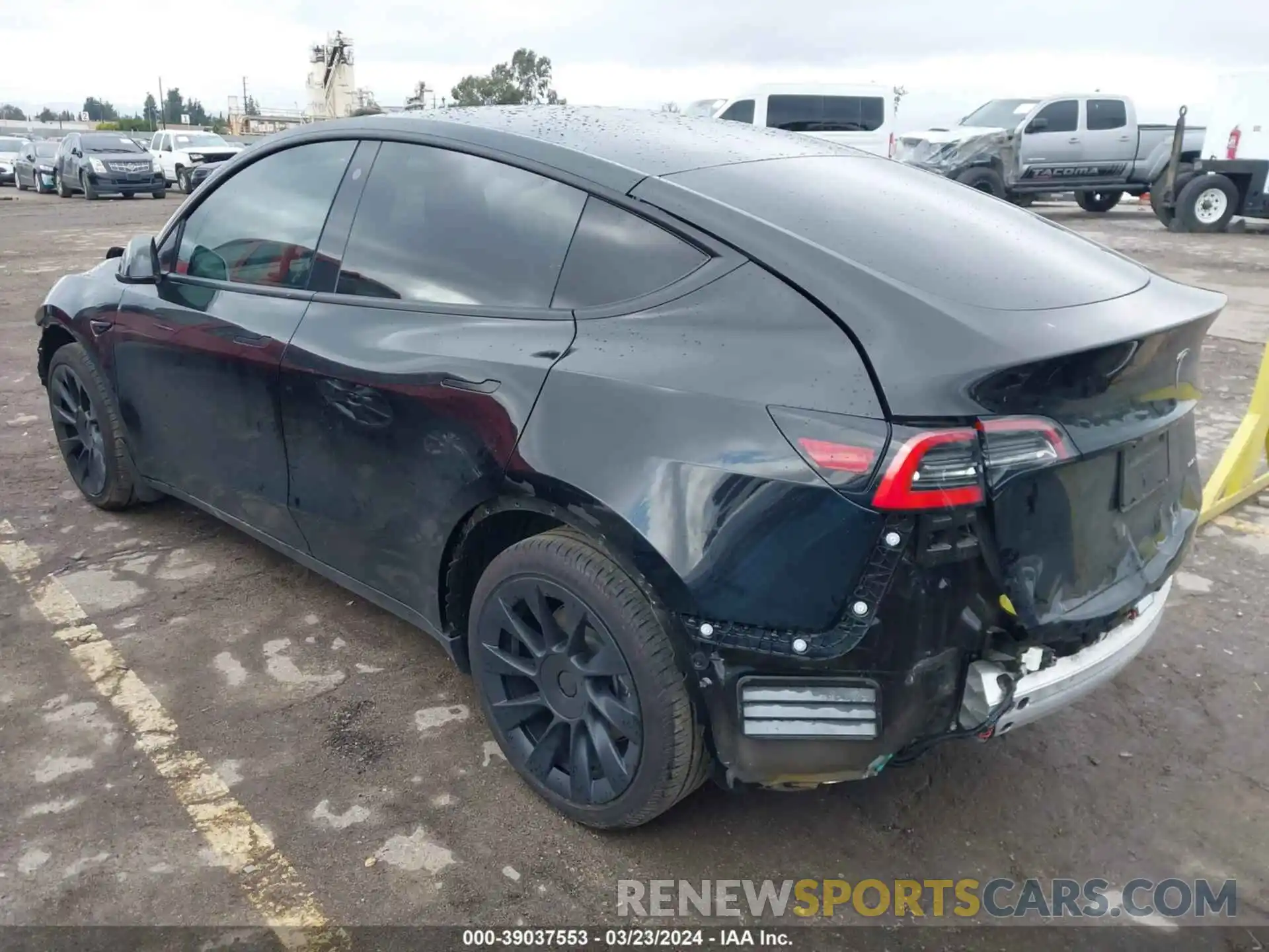 3 Photograph of a damaged car 5YJYGDEE8MF092444 TESLA MODEL Y 2021