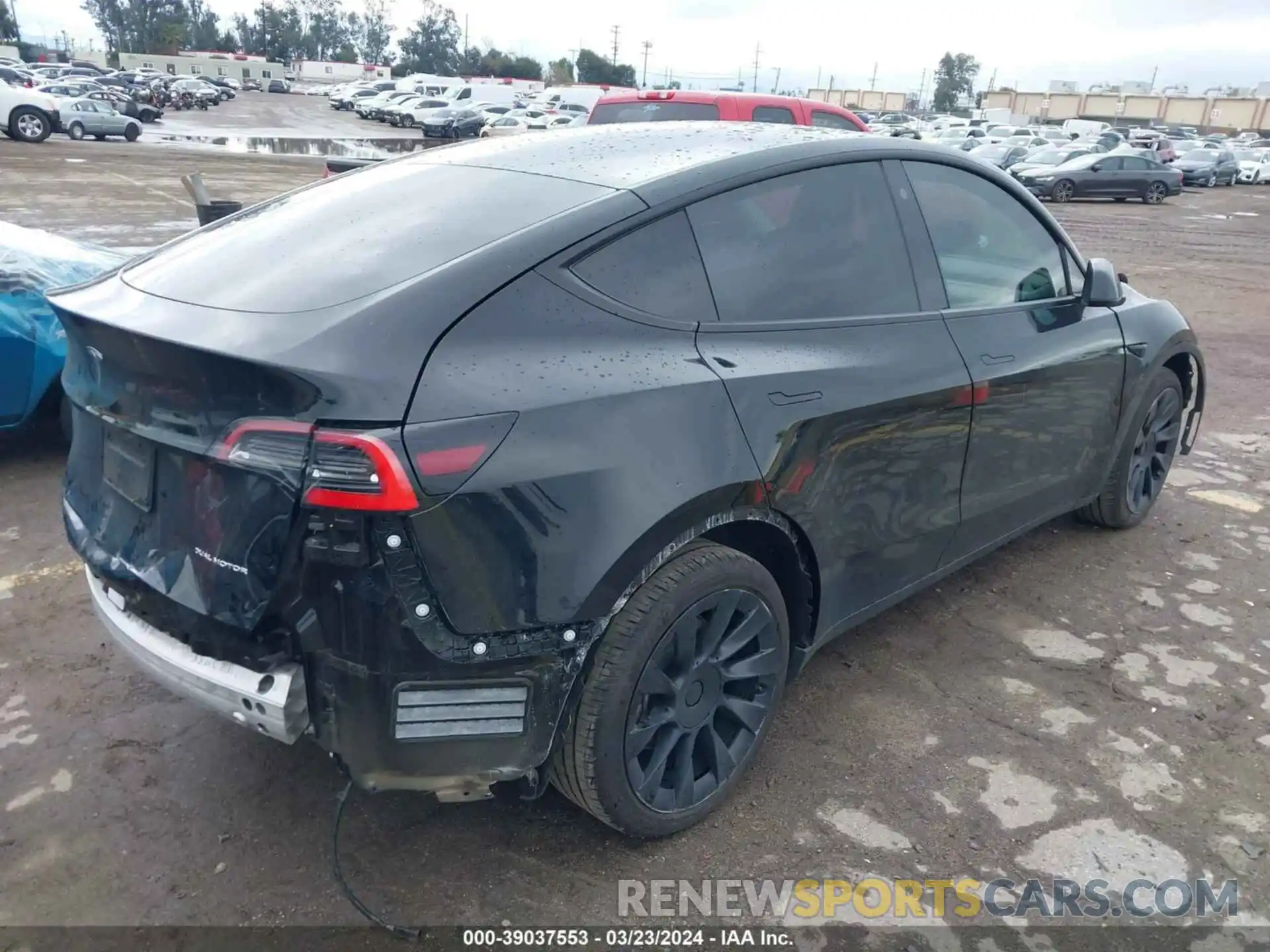 4 Photograph of a damaged car 5YJYGDEE8MF092444 TESLA MODEL Y 2021