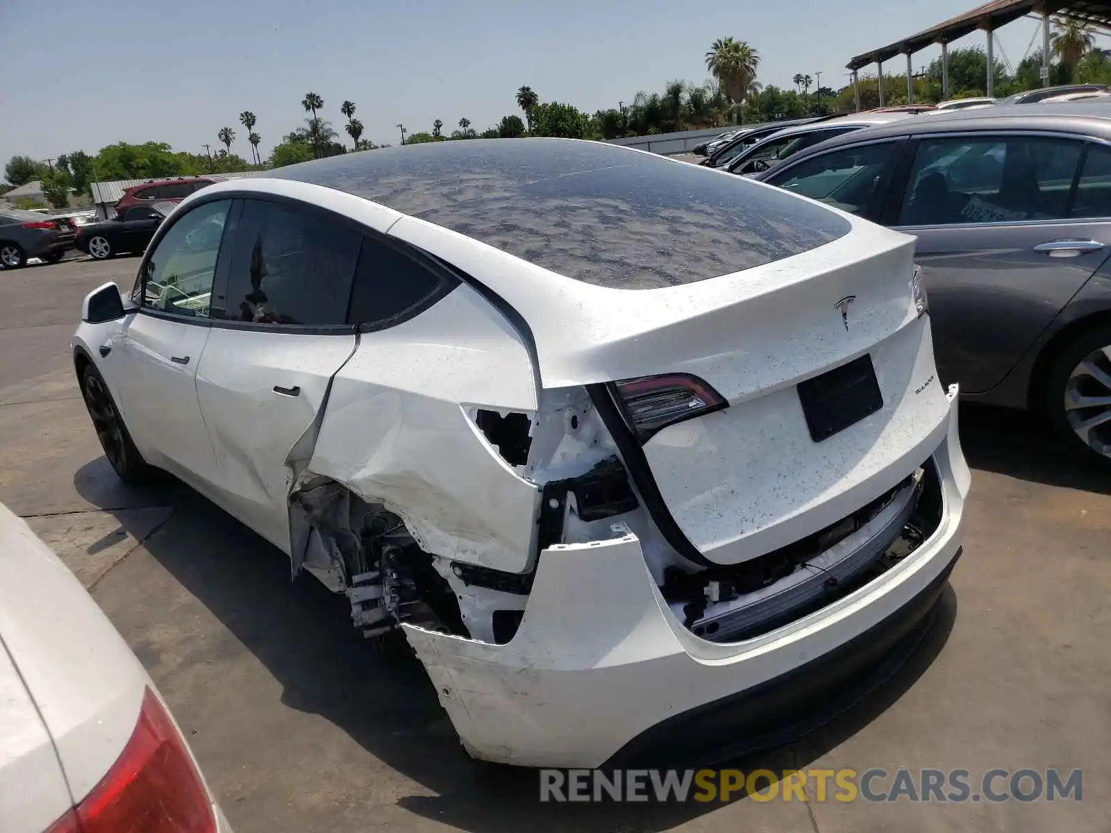 3 Photograph of a damaged car 5YJYGDEE8MF097403 TESLA MODEL Y 2021