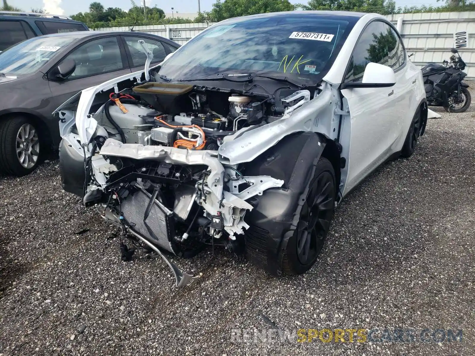 2 Photograph of a damaged car 5YJYGDEE8MF112000 TESLA MODEL Y 2021