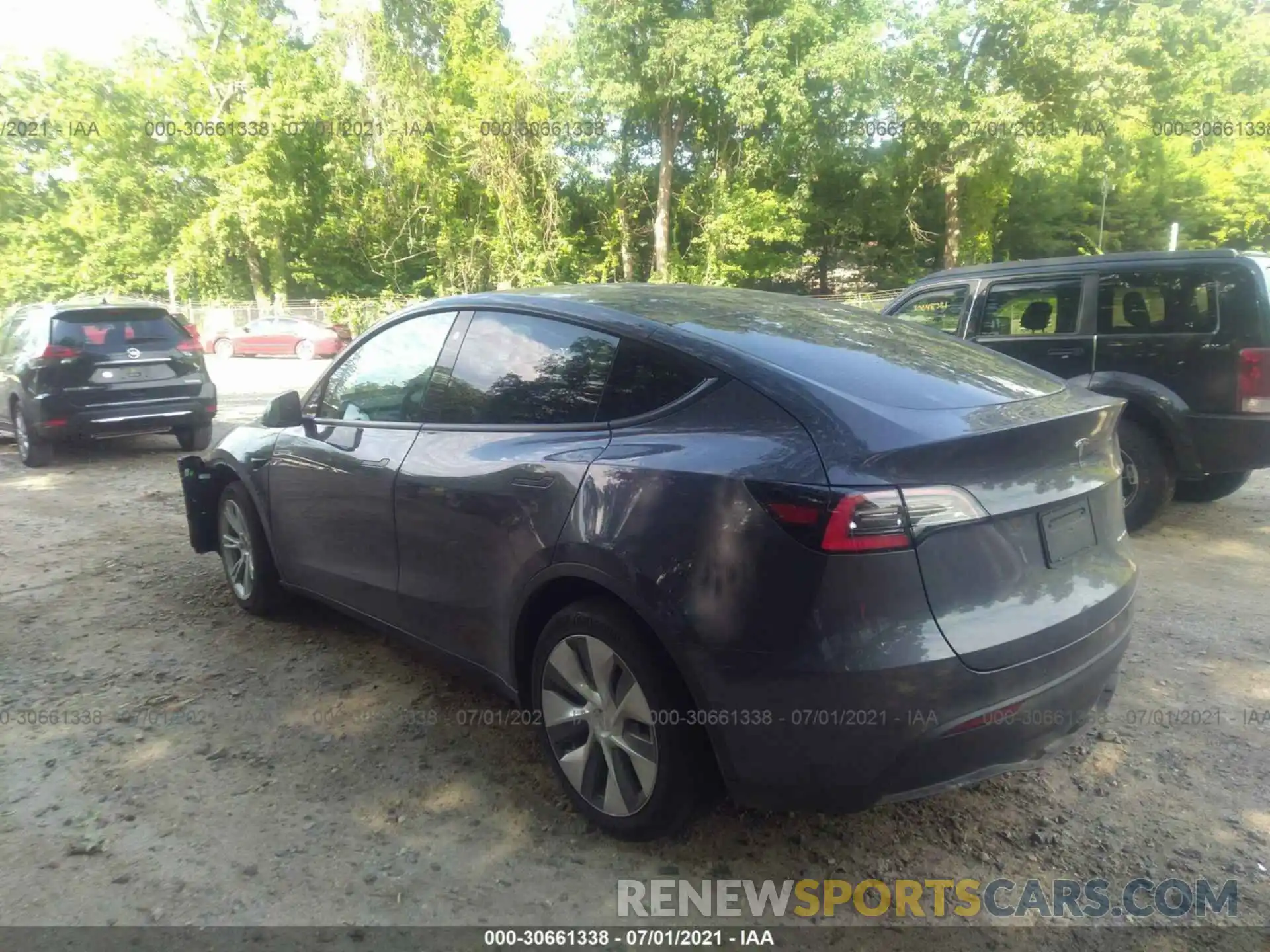 3 Photograph of a damaged car 5YJYGDEE8MF117536 TESLA MODEL Y 2021