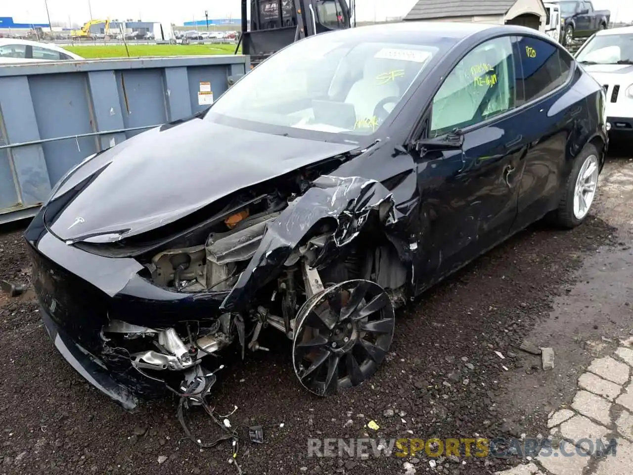 2 Photograph of a damaged car 5YJYGDEE8MF141576 TESLA MODEL Y 2021