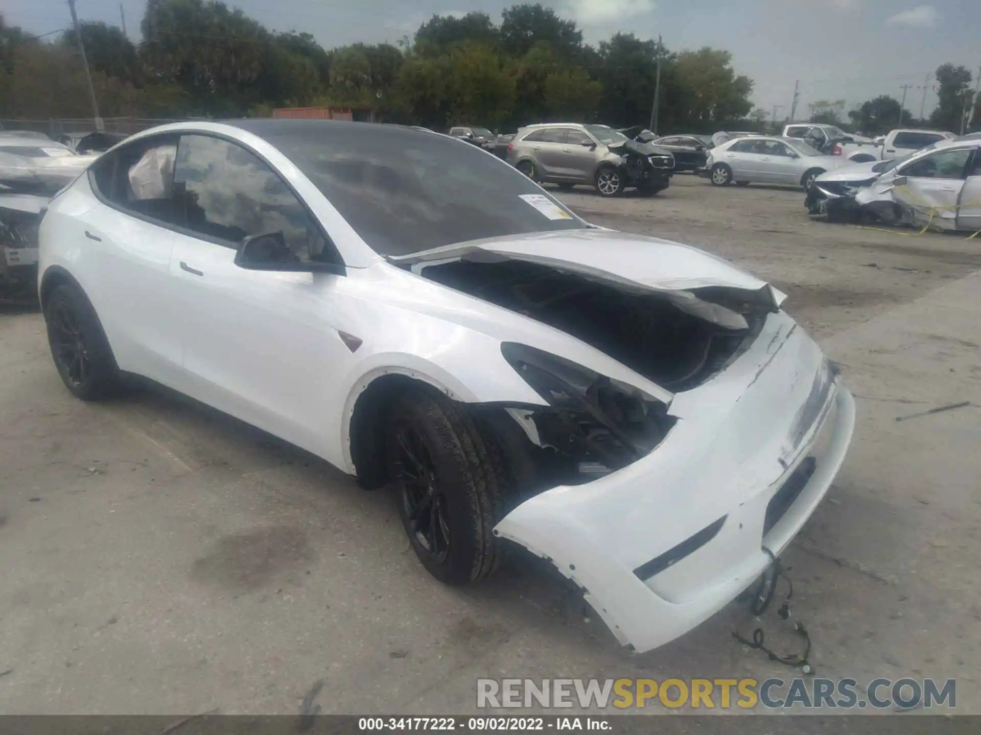 1 Photograph of a damaged car 5YJYGDEE8MF142114 TESLA MODEL Y 2021