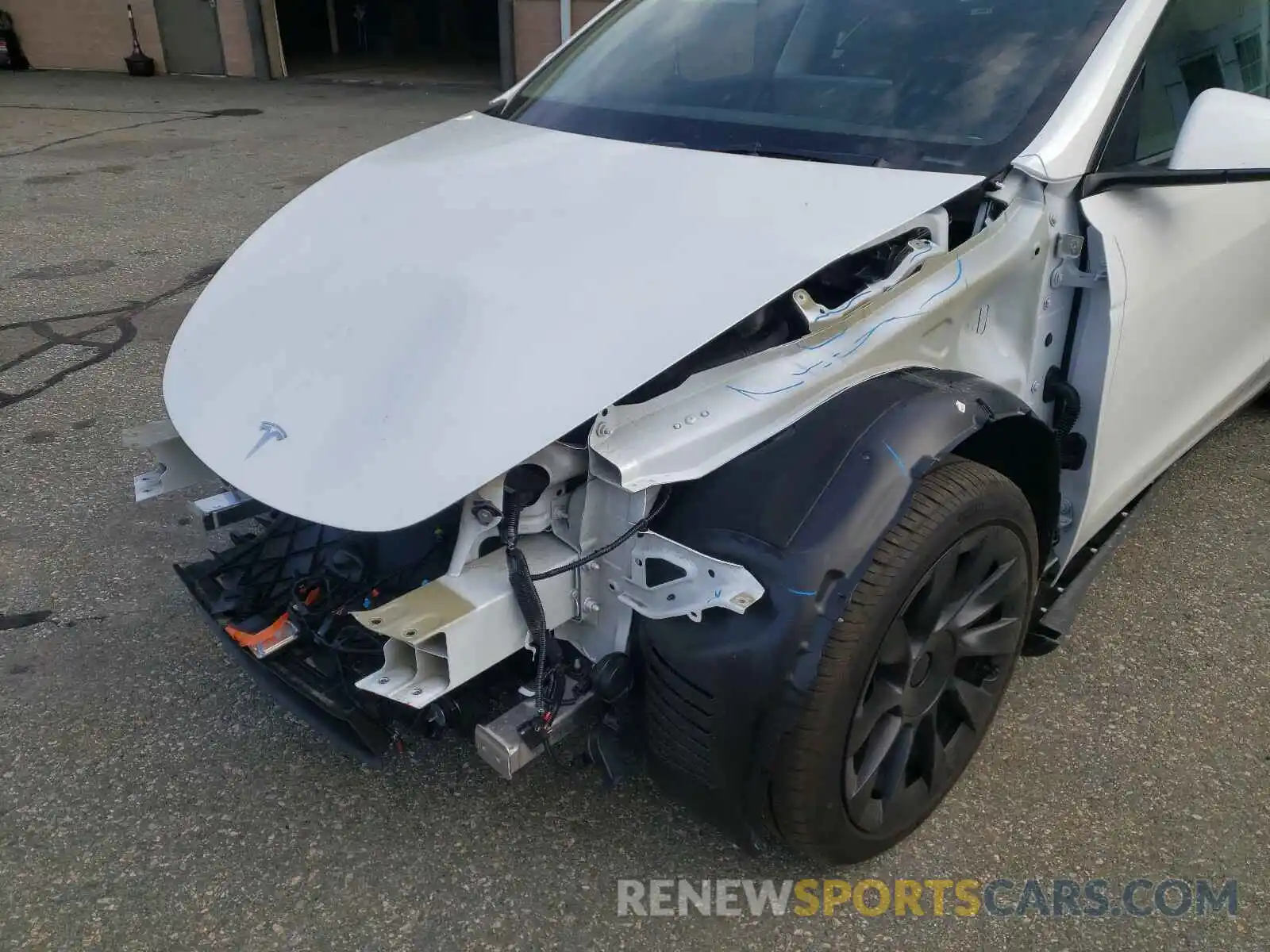 9 Photograph of a damaged car 5YJYGDEE8MF143716 TESLA MODEL Y 2021