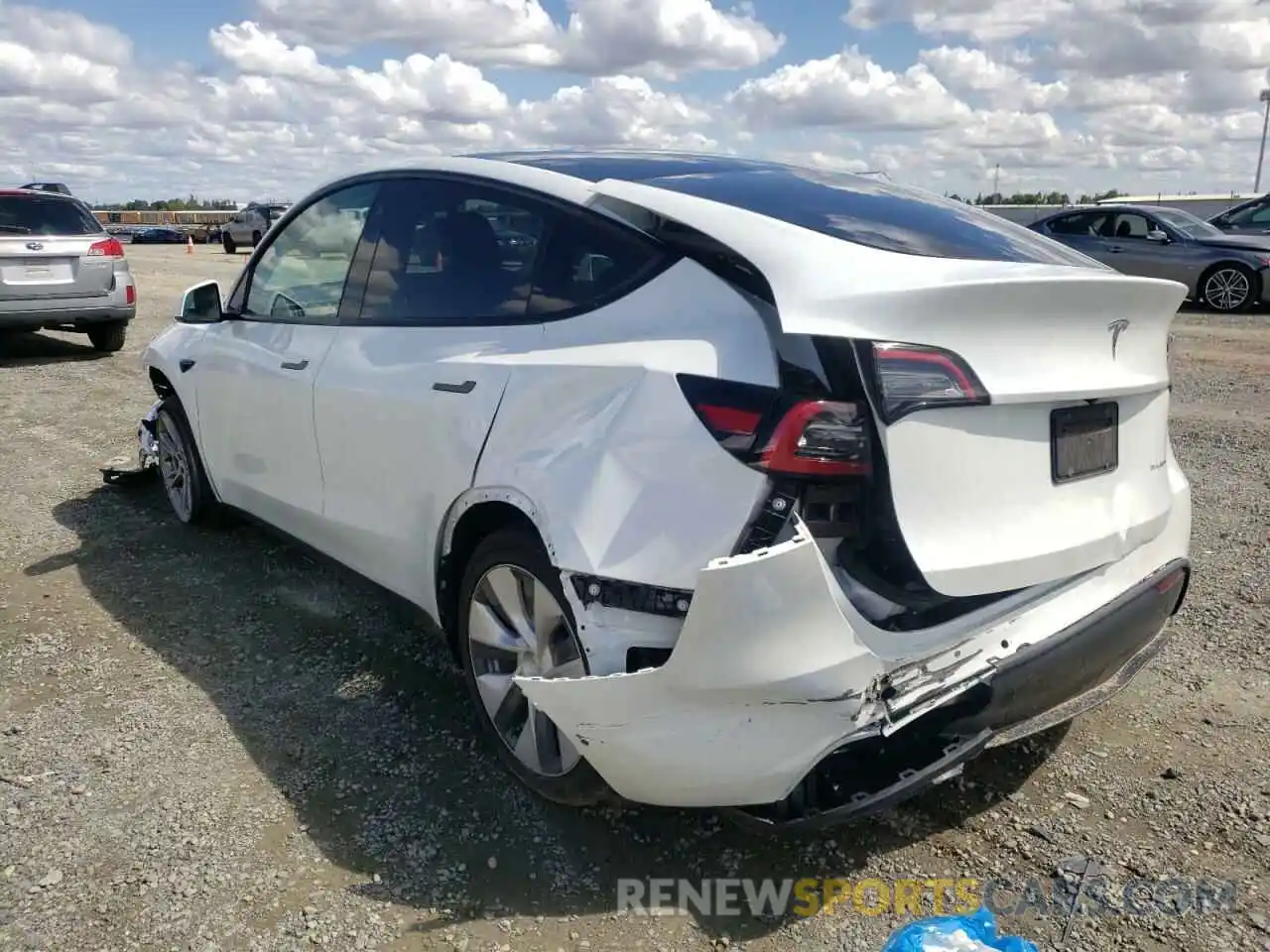 3 Photograph of a damaged car 5YJYGDEE8MF150259 TESLA MODEL Y 2021