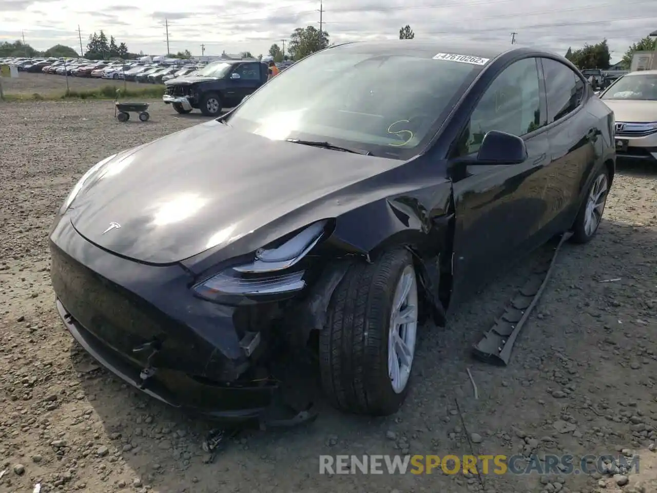 2 Photograph of a damaged car 5YJYGDEE8MF153131 TESLA MODEL Y 2021