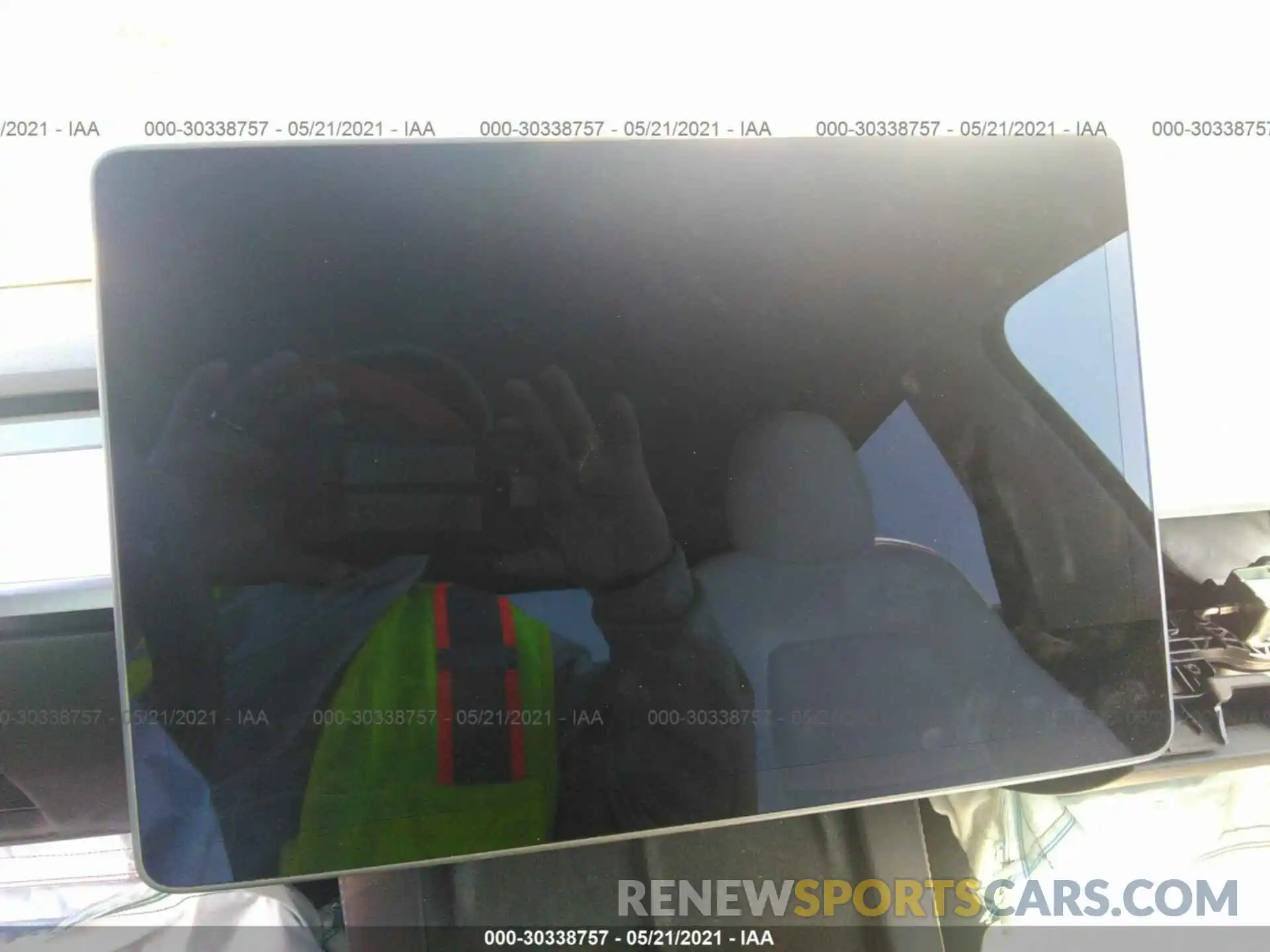 7 Photograph of a damaged car 5YJYGDEE8MF158457 TESLA MODEL Y 2021