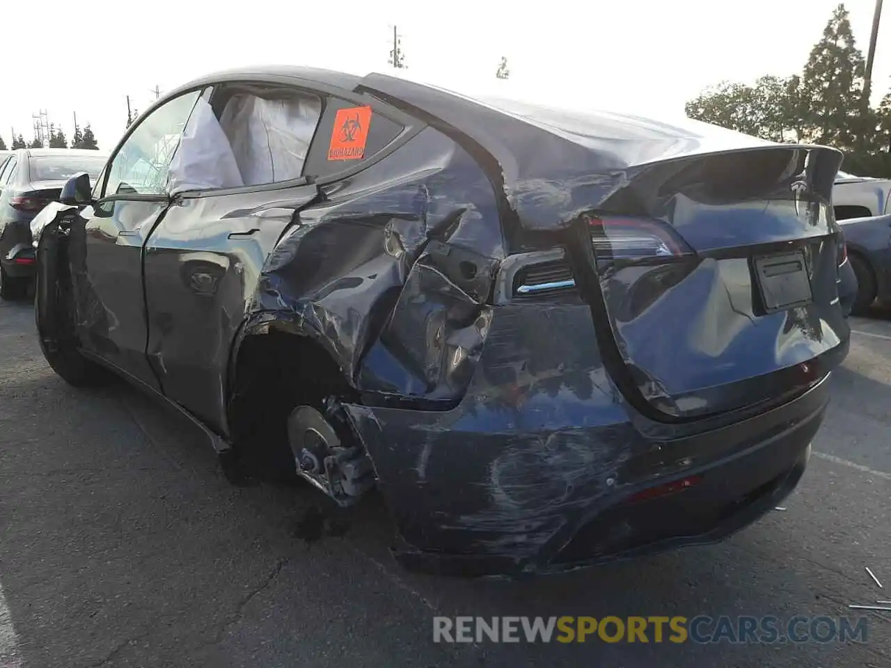 3 Photograph of a damaged car 5YJYGDEE8MF158510 TESLA MODEL Y 2021