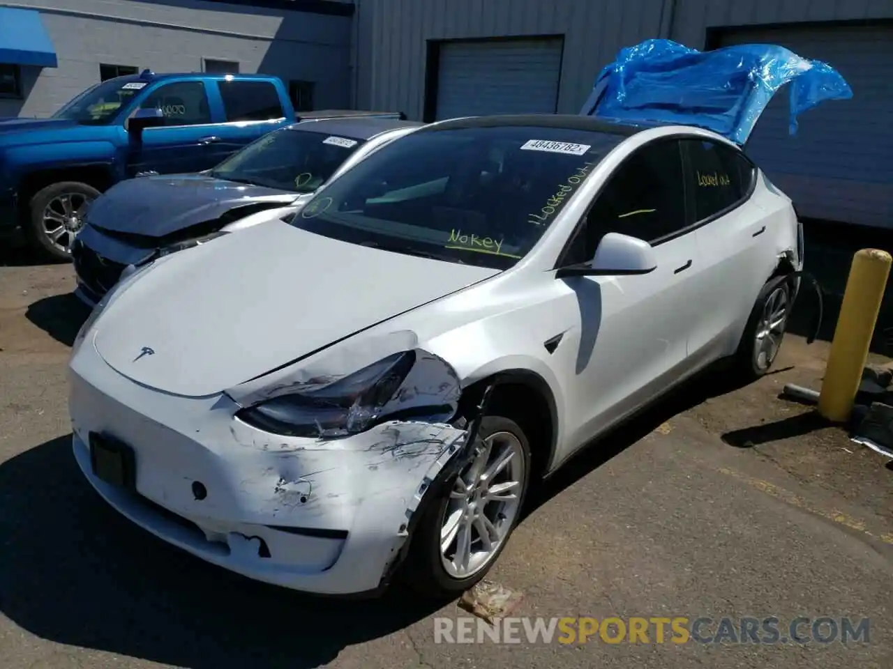 2 Photograph of a damaged car 5YJYGDEE8MF160239 TESLA MODEL Y 2021