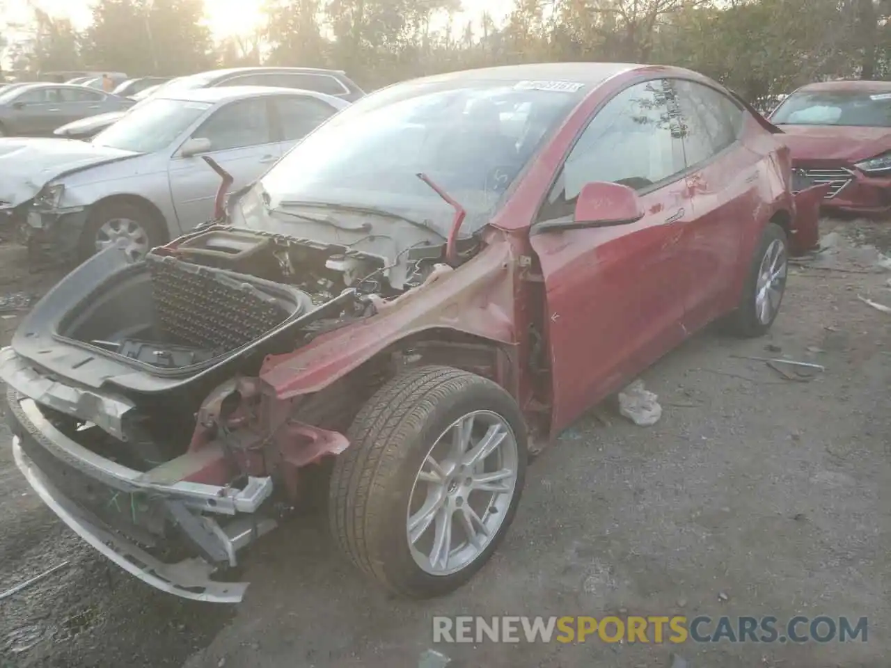 2 Photograph of a damaged car 5YJYGDEE8MF185108 TESLA MODEL Y 2021