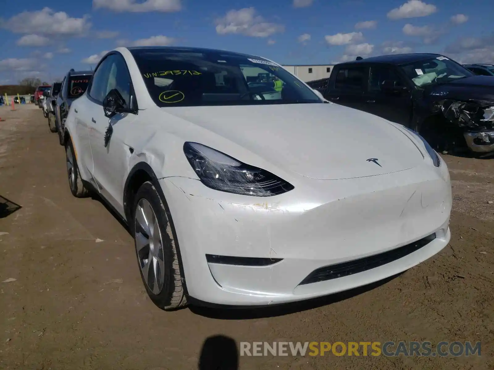 1 Photograph of a damaged car 5YJYGDEE8MF193712 TESLA MODEL Y 2021