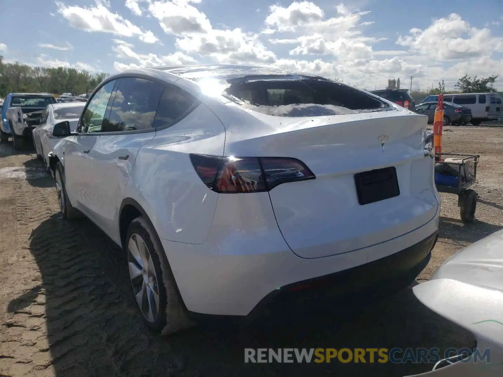 3 Photograph of a damaged car 5YJYGDEE8MF193712 TESLA MODEL Y 2021