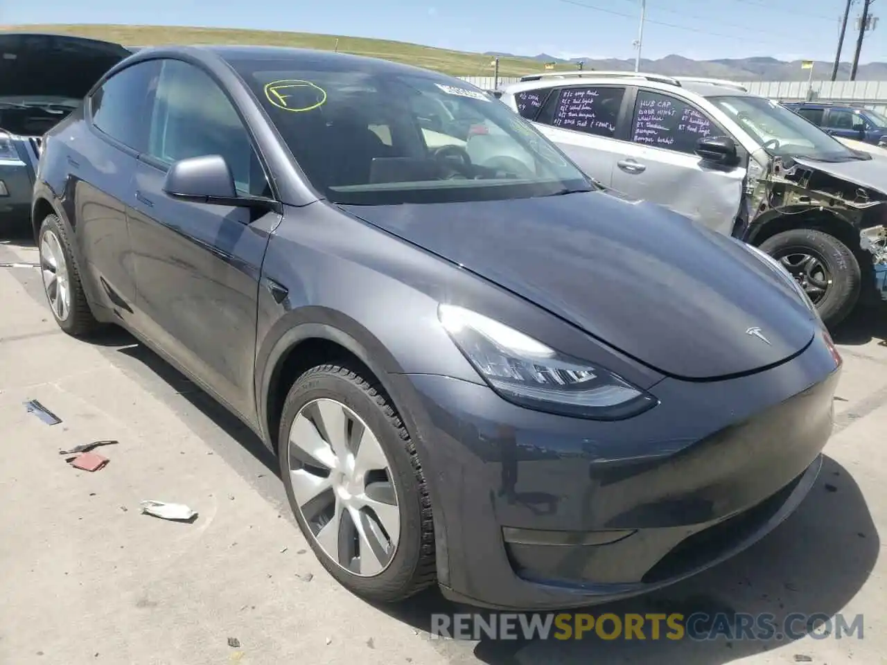 1 Photograph of a damaged car 5YJYGDEE8MF199543 TESLA MODEL Y 2021