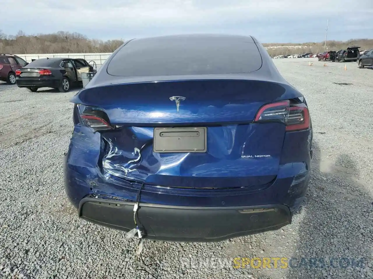 6 Photograph of a damaged car 5YJYGDEE8MF200447 TESLA MODEL Y 2021