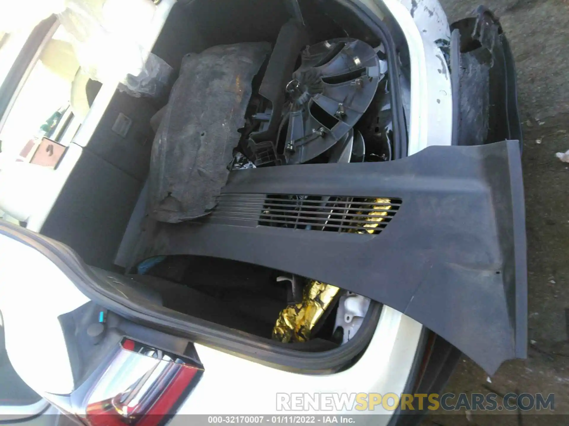 11 Photograph of a damaged car 5YJYGDEE8MF201436 TESLA MODEL Y 2021