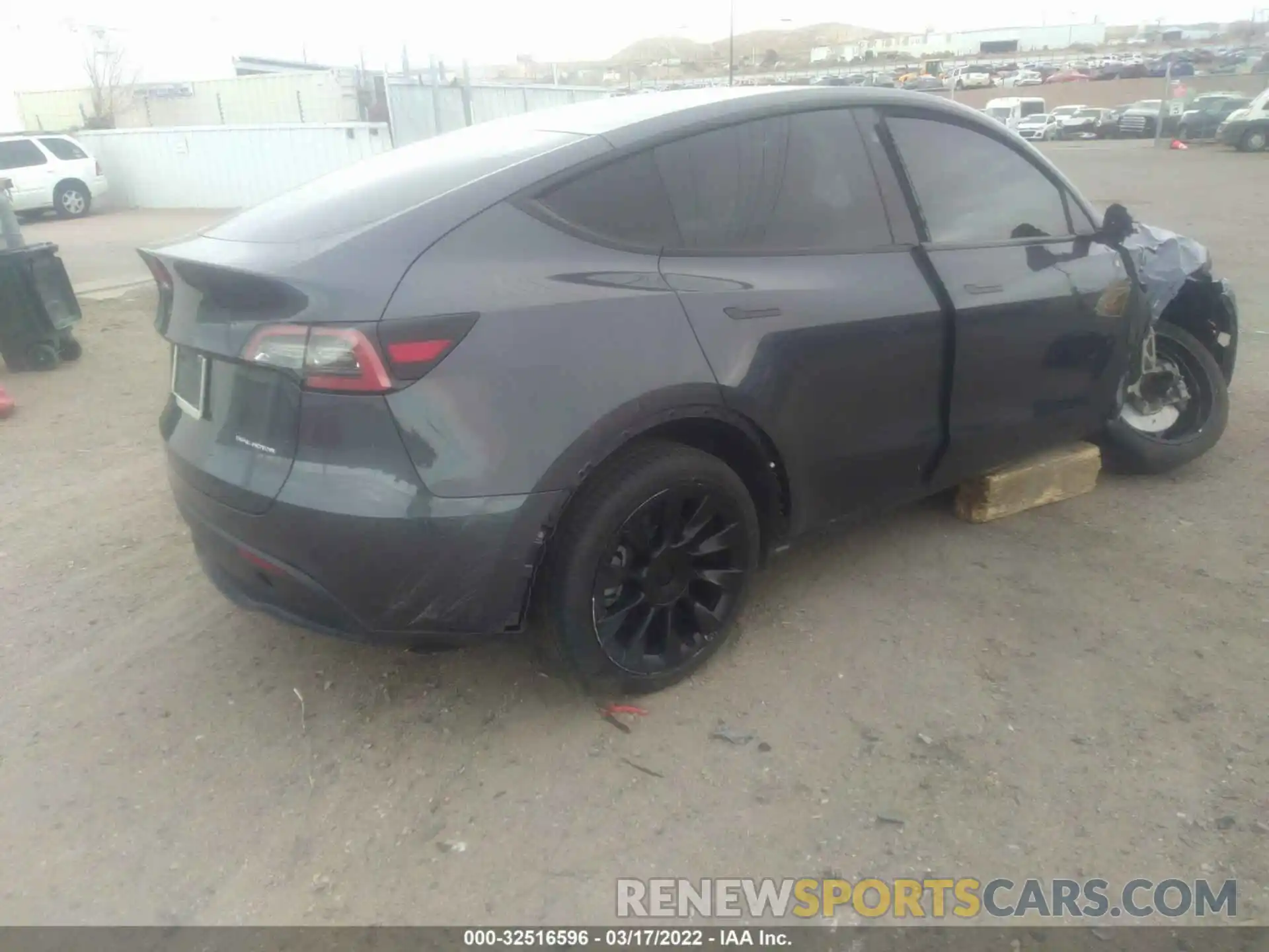 4 Фотография поврежденного автомобиля 5YJYGDEE8MF203560 TESLA MODEL Y 2021