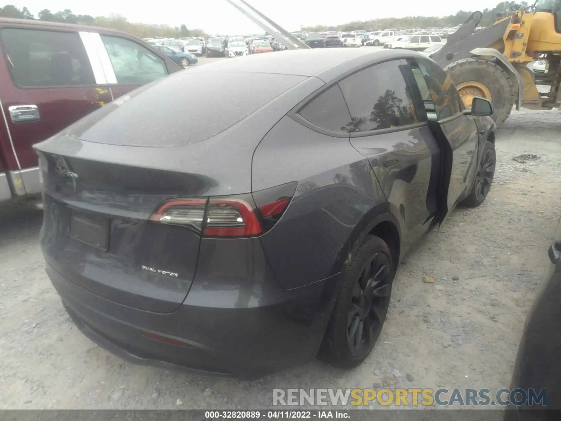 4 Фотография поврежденного автомобиля 5YJYGDEE8MF228782 TESLA MODEL Y 2021