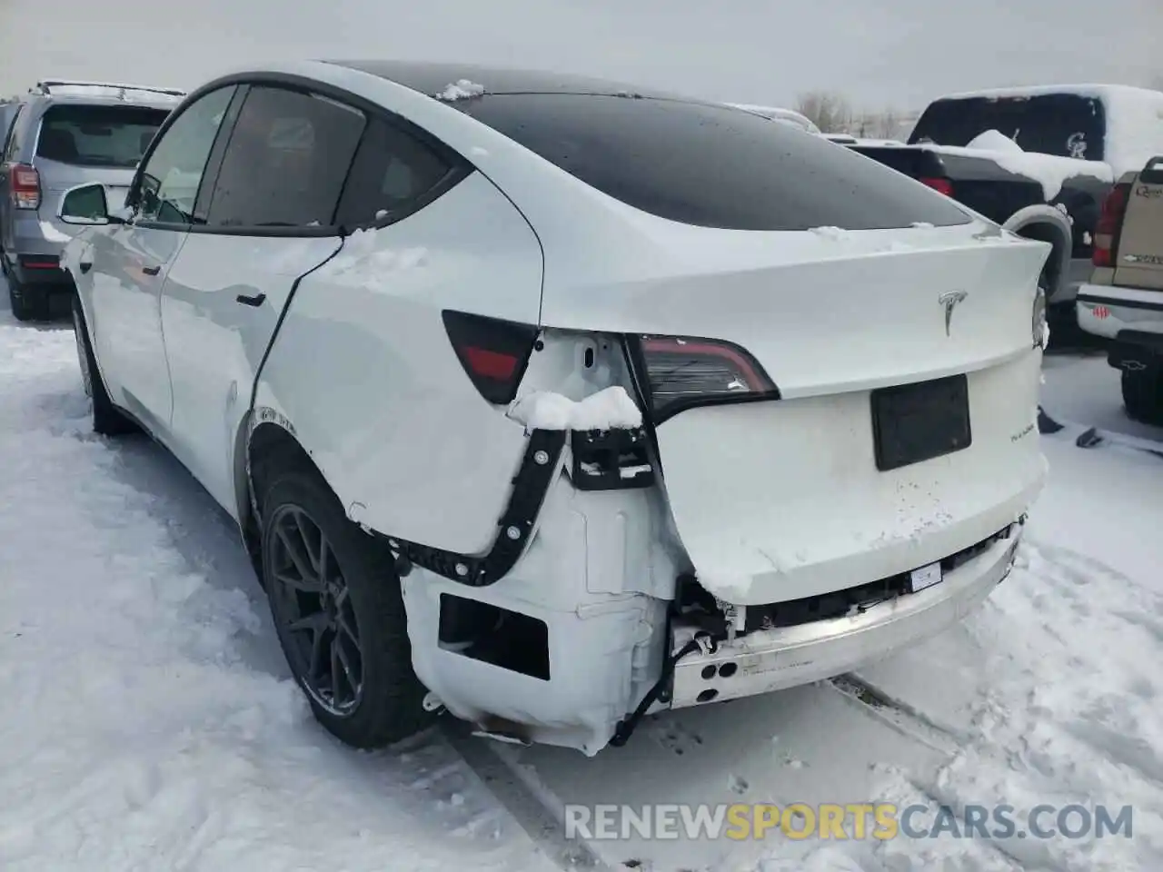 3 Photograph of a damaged car 5YJYGDEE8MF246859 TESLA MODEL Y 2021