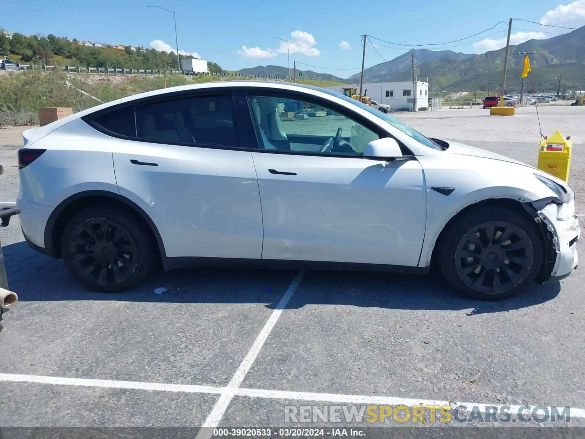 13 Photograph of a damaged car 5YJYGDEE8MF257926 TESLA MODEL Y 2021