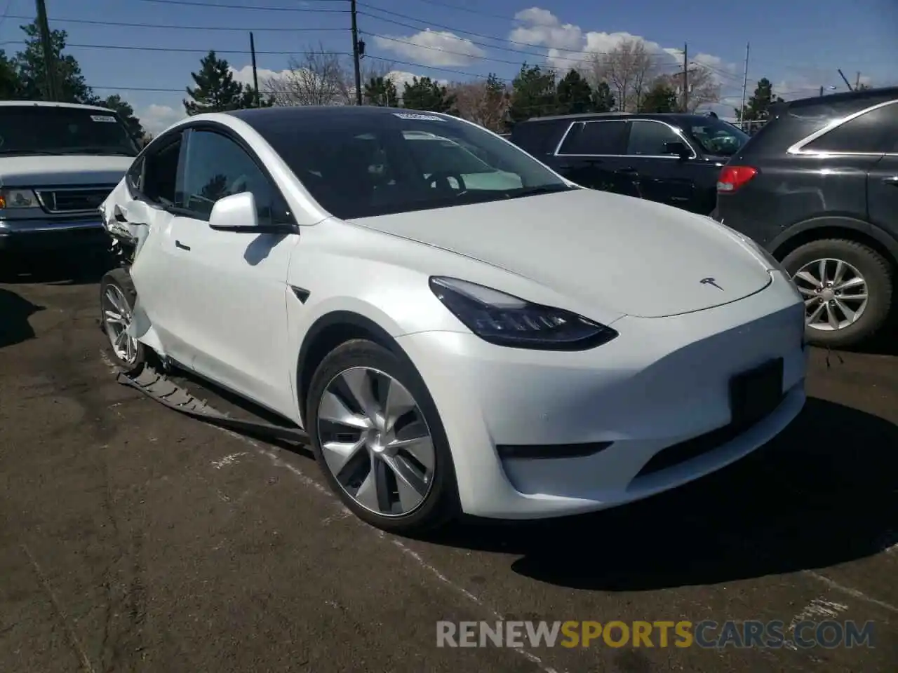 1 Photograph of a damaged car 5YJYGDEE8MF269381 TESLA MODEL Y 2021