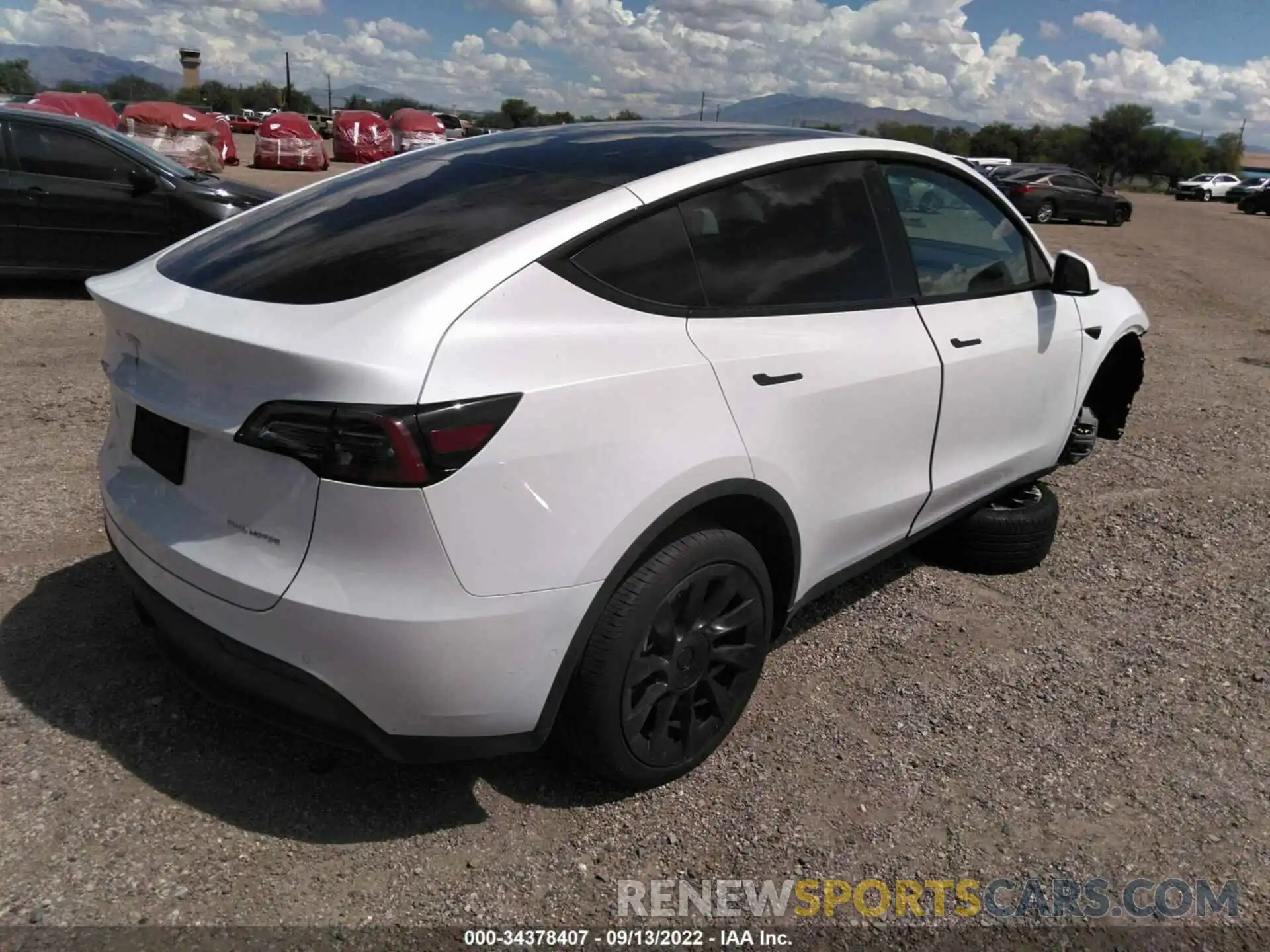 4 Photograph of a damaged car 5YJYGDEE8MF271793 TESLA MODEL Y 2021