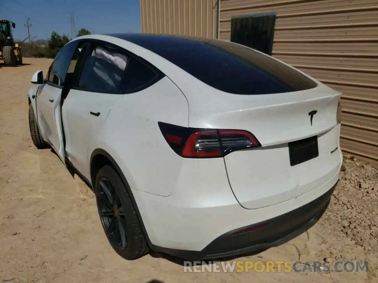 3 Фотография поврежденного автомобиля 5YJYGDEE8MF280543 TESLA MODEL Y 2021