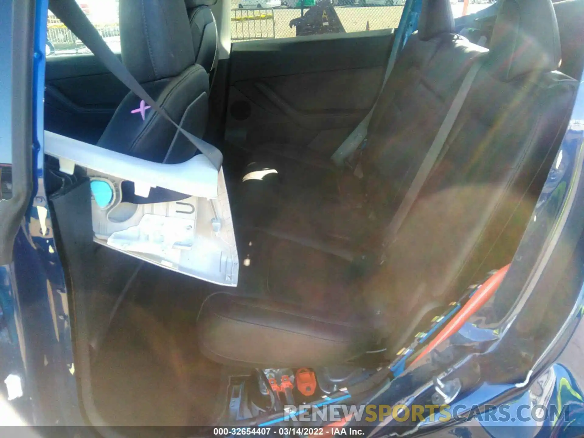 8 Photograph of a damaged car 5YJYGDEE8MF302623 TESLA MODEL Y 2021