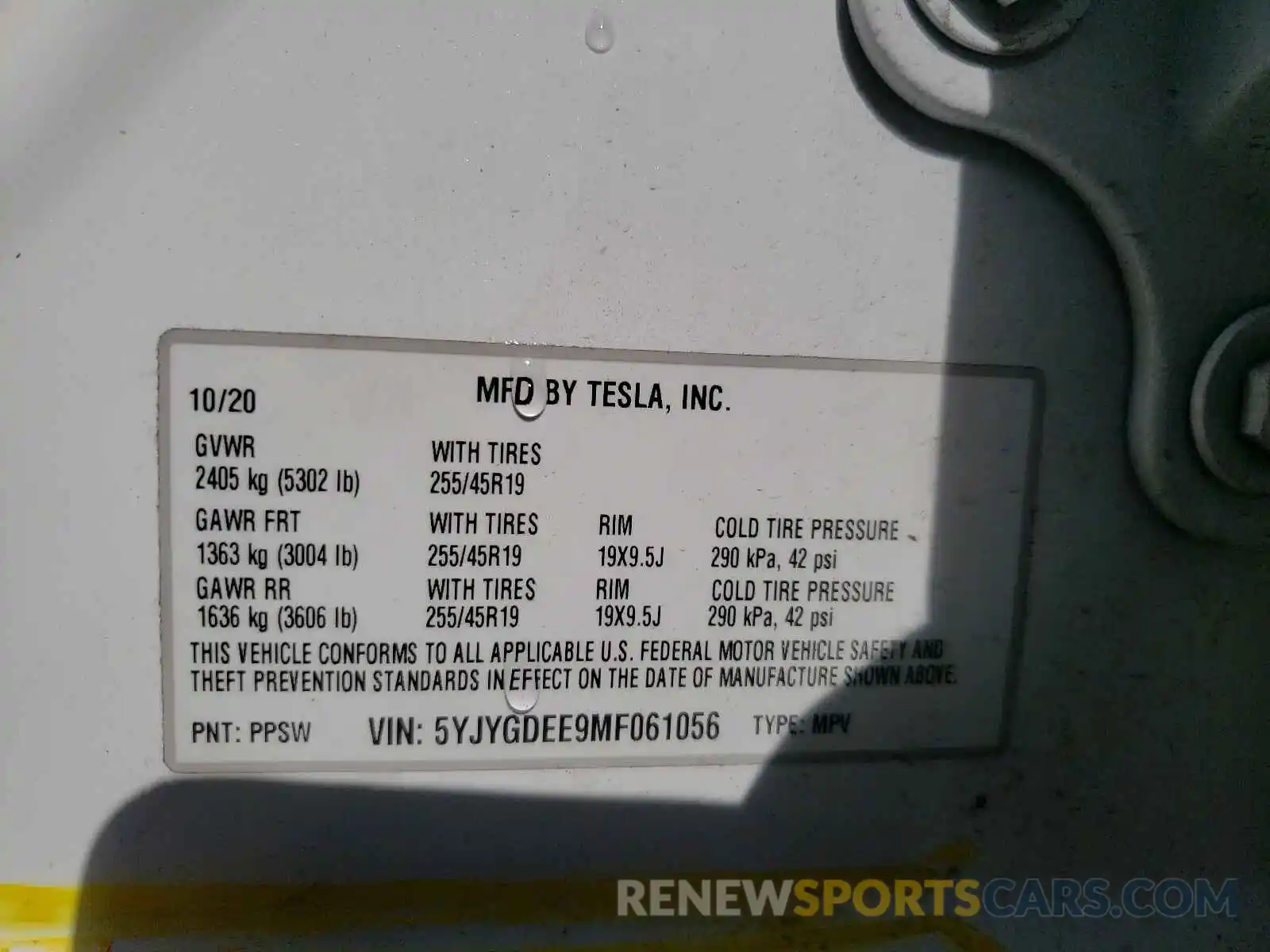 10 Photograph of a damaged car 5YJYGDEE9MF061056 TESLA MODEL Y 2021