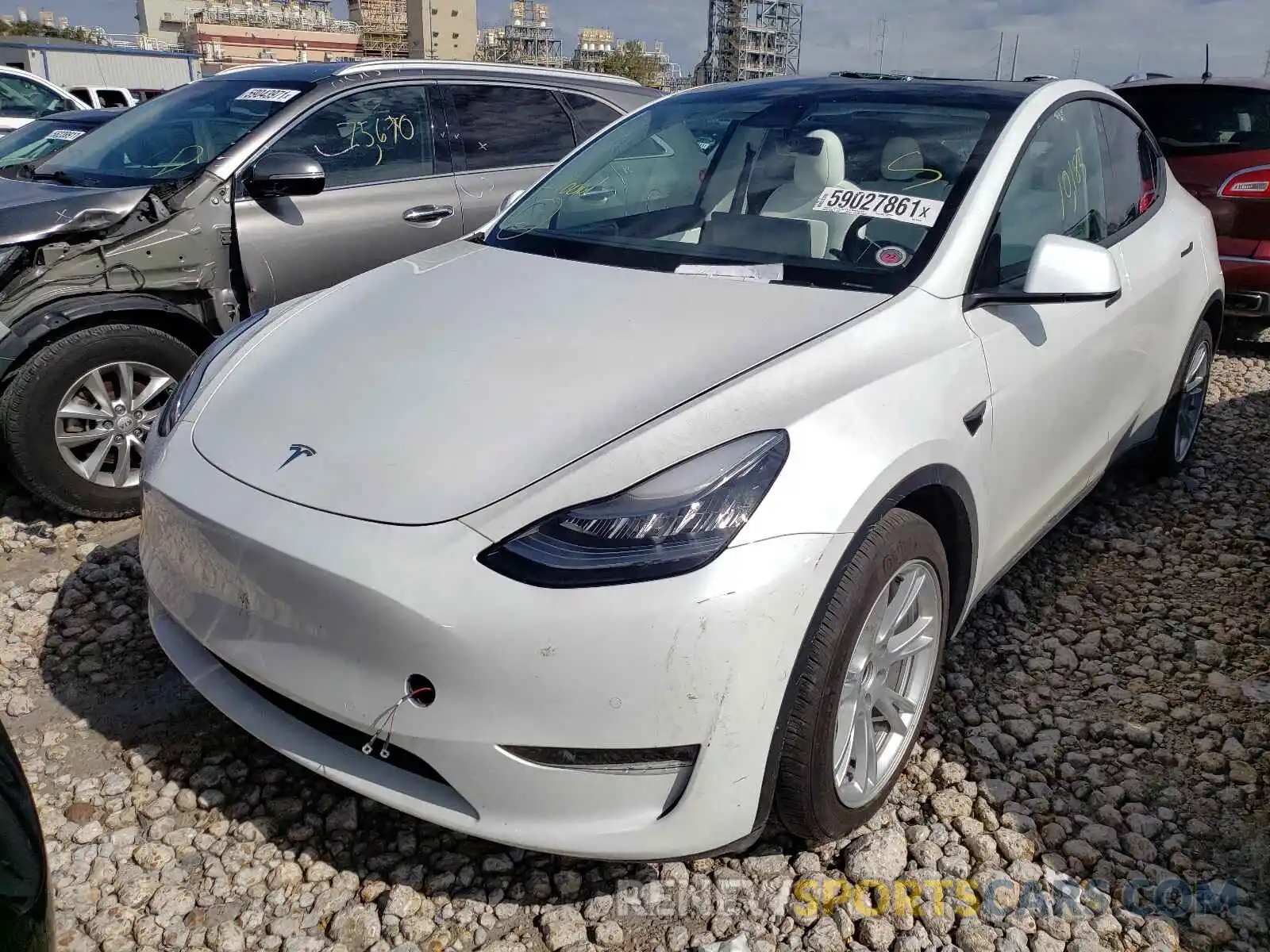 2 Photograph of a damaged car 5YJYGDEE9MF061056 TESLA MODEL Y 2021