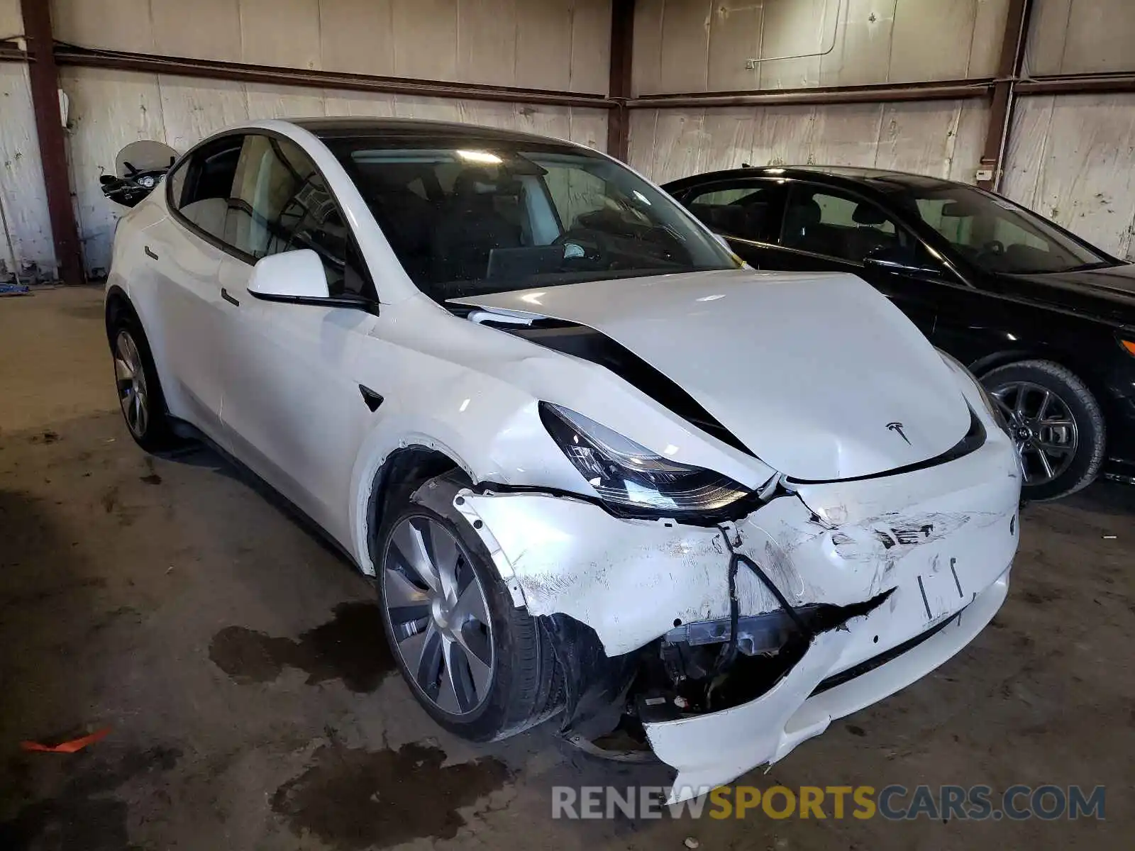 1 Photograph of a damaged car 5YJYGDEE9MF063406 TESLA MODEL Y 2021