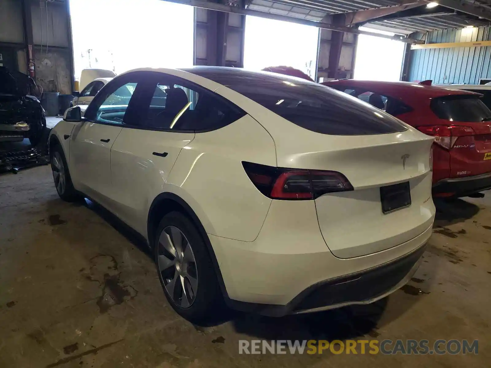 3 Photograph of a damaged car 5YJYGDEE9MF063406 TESLA MODEL Y 2021