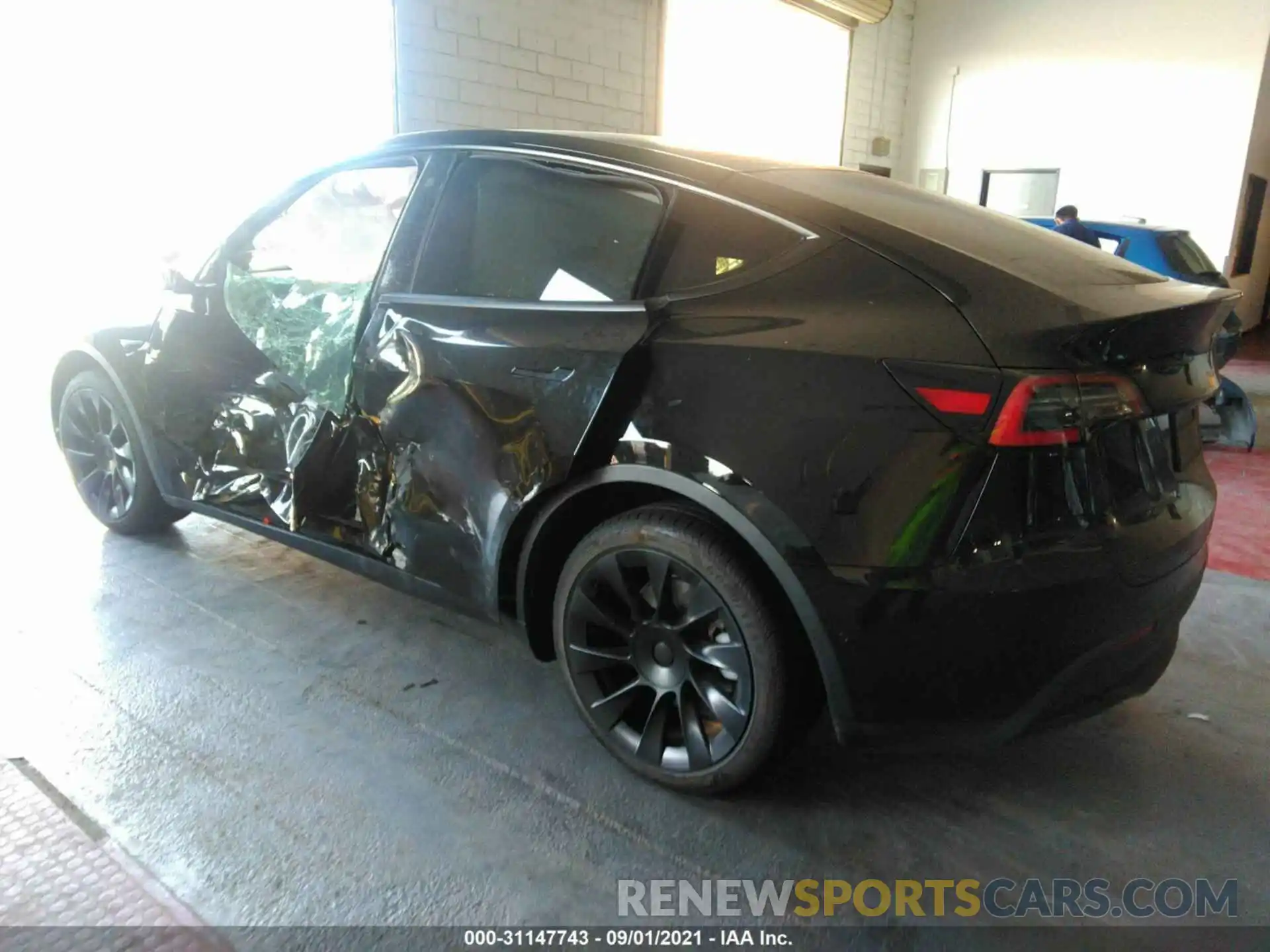 3 Photograph of a damaged car 5YJYGDEE9MF065382 TESLA MODEL Y 2021