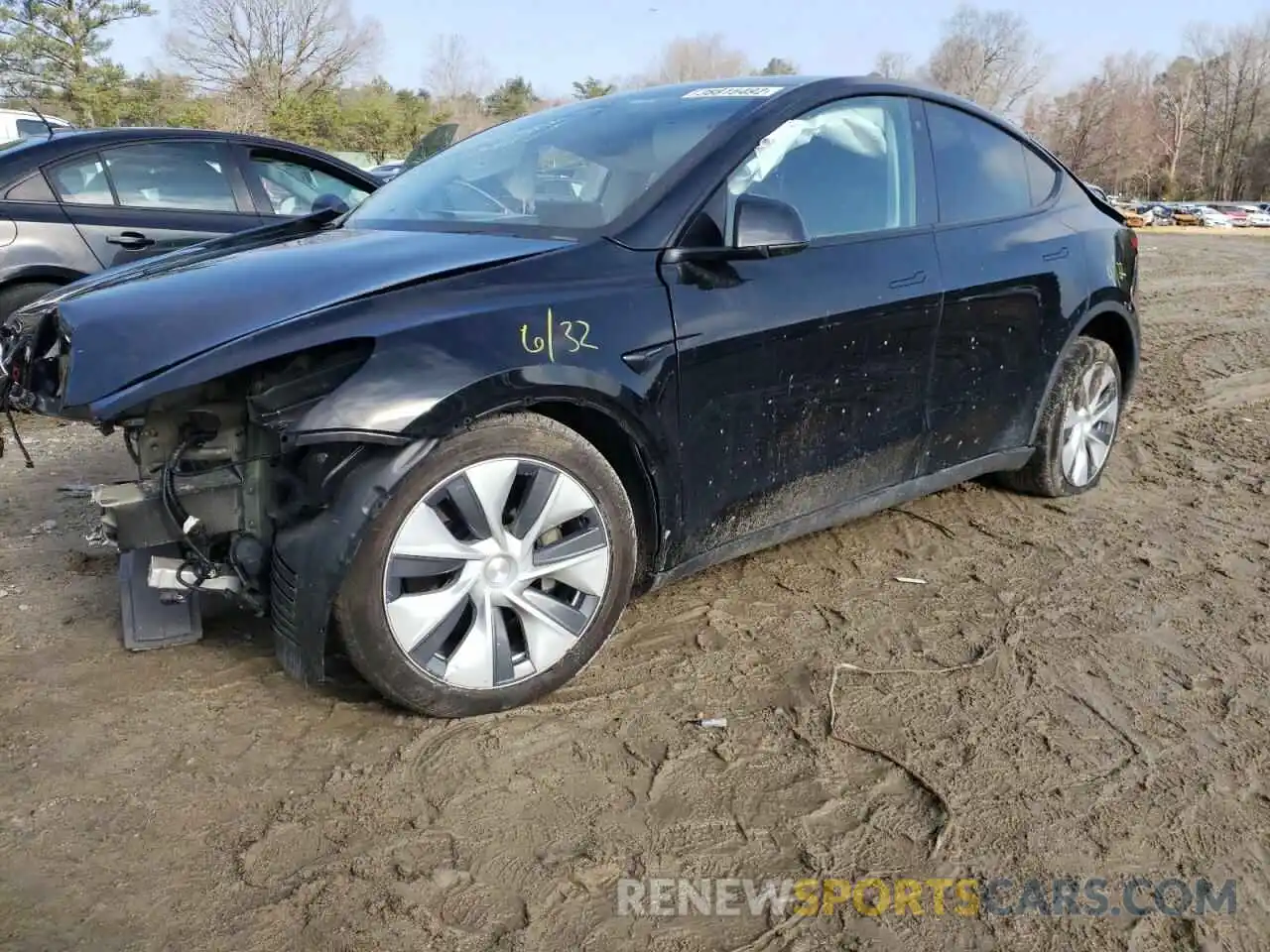 2 Photograph of a damaged car 5YJYGDEE9MF070503 TESLA MODEL Y 2021