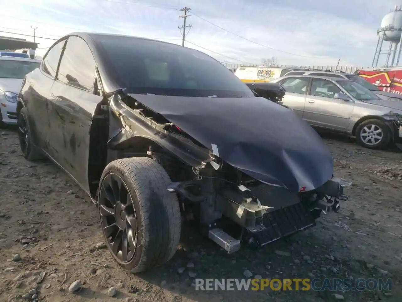 1 Photograph of a damaged car 5YJYGDEE9MF076589 TESLA MODEL Y 2021