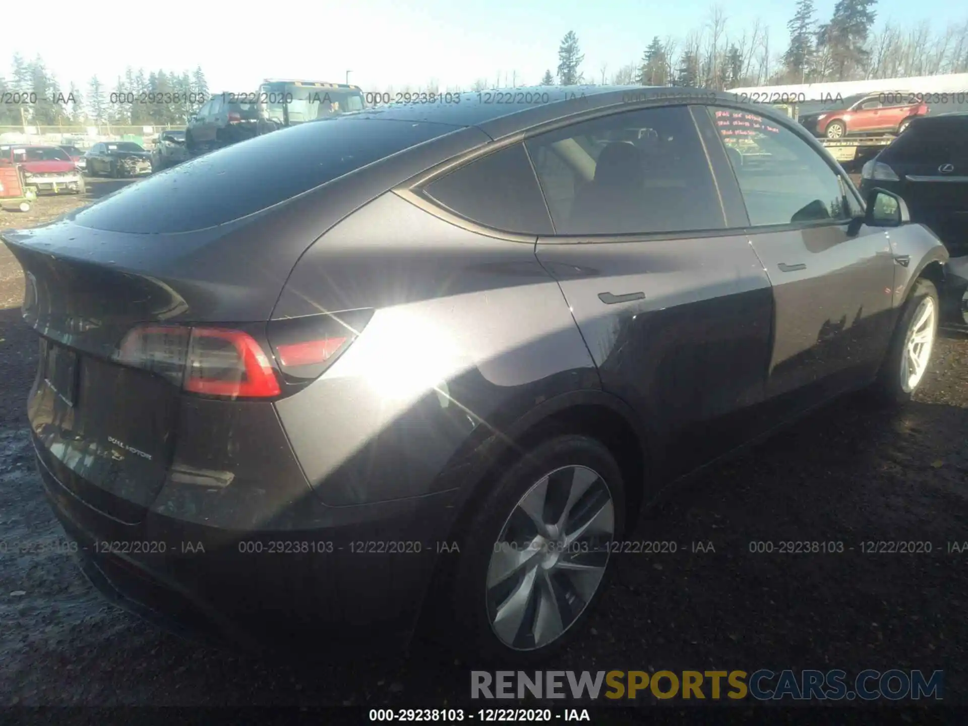 4 Photograph of a damaged car 5YJYGDEE9MF077242 TESLA MODEL Y 2021