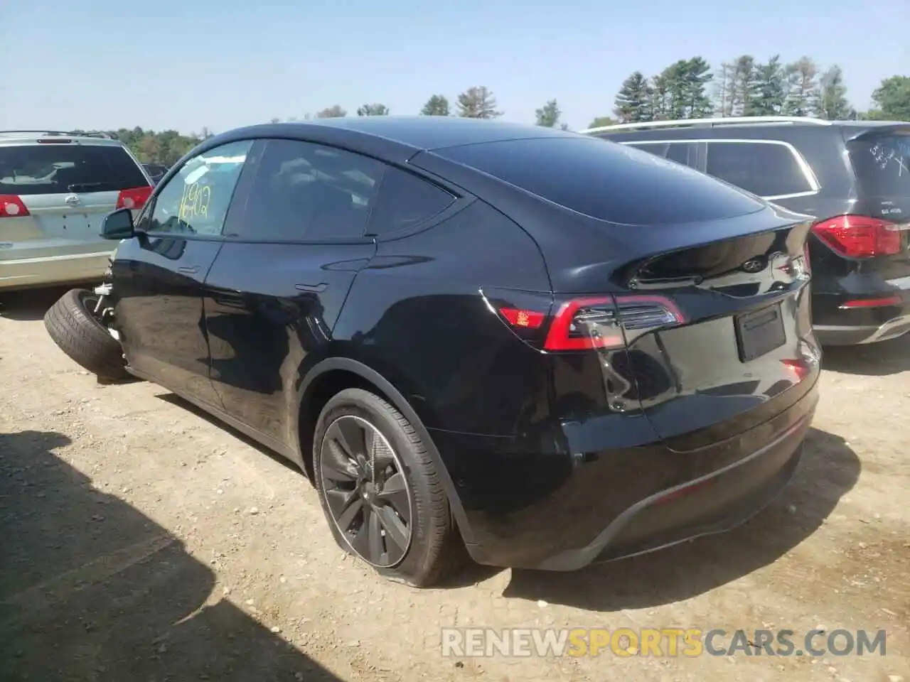 3 Photograph of a damaged car 5YJYGDEE9MF086409 TESLA MODEL Y 2021