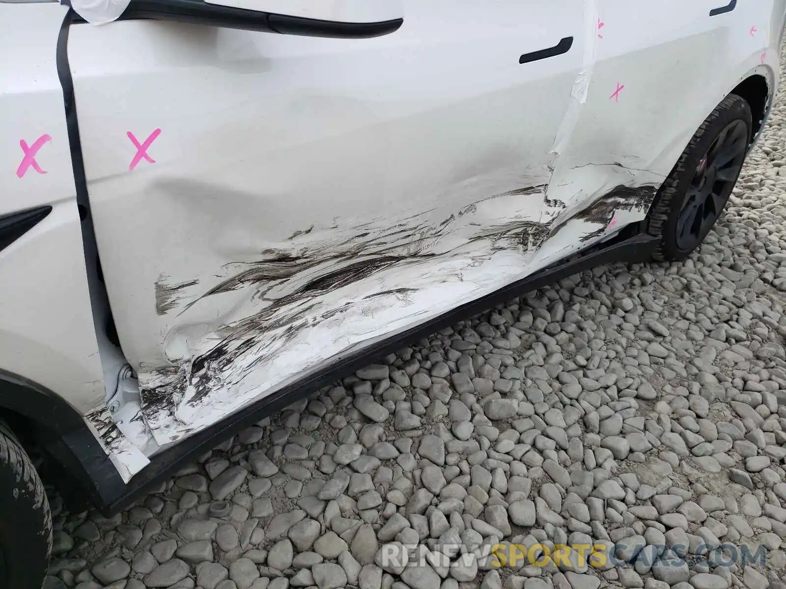 9 Photograph of a damaged car 5YJYGDEE9MF090671 TESLA MODEL Y 2021