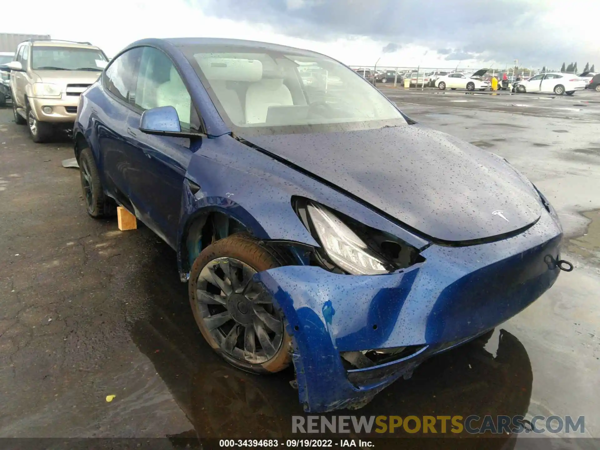 6 Photograph of a damaged car 5YJYGDEE9MF093201 TESLA MODEL Y 2021