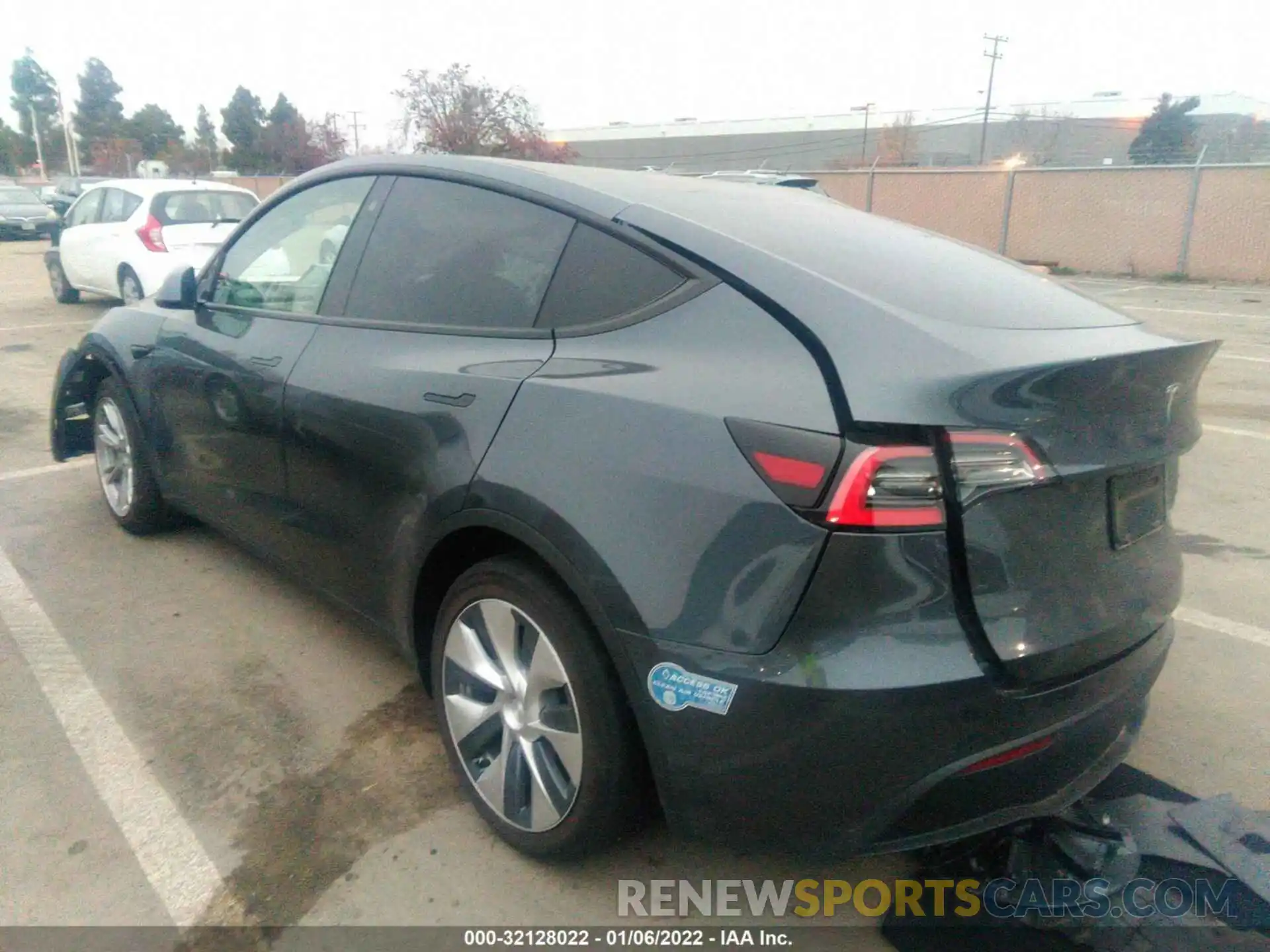 3 Photograph of a damaged car 5YJYGDEE9MF093800 TESLA MODEL Y 2021