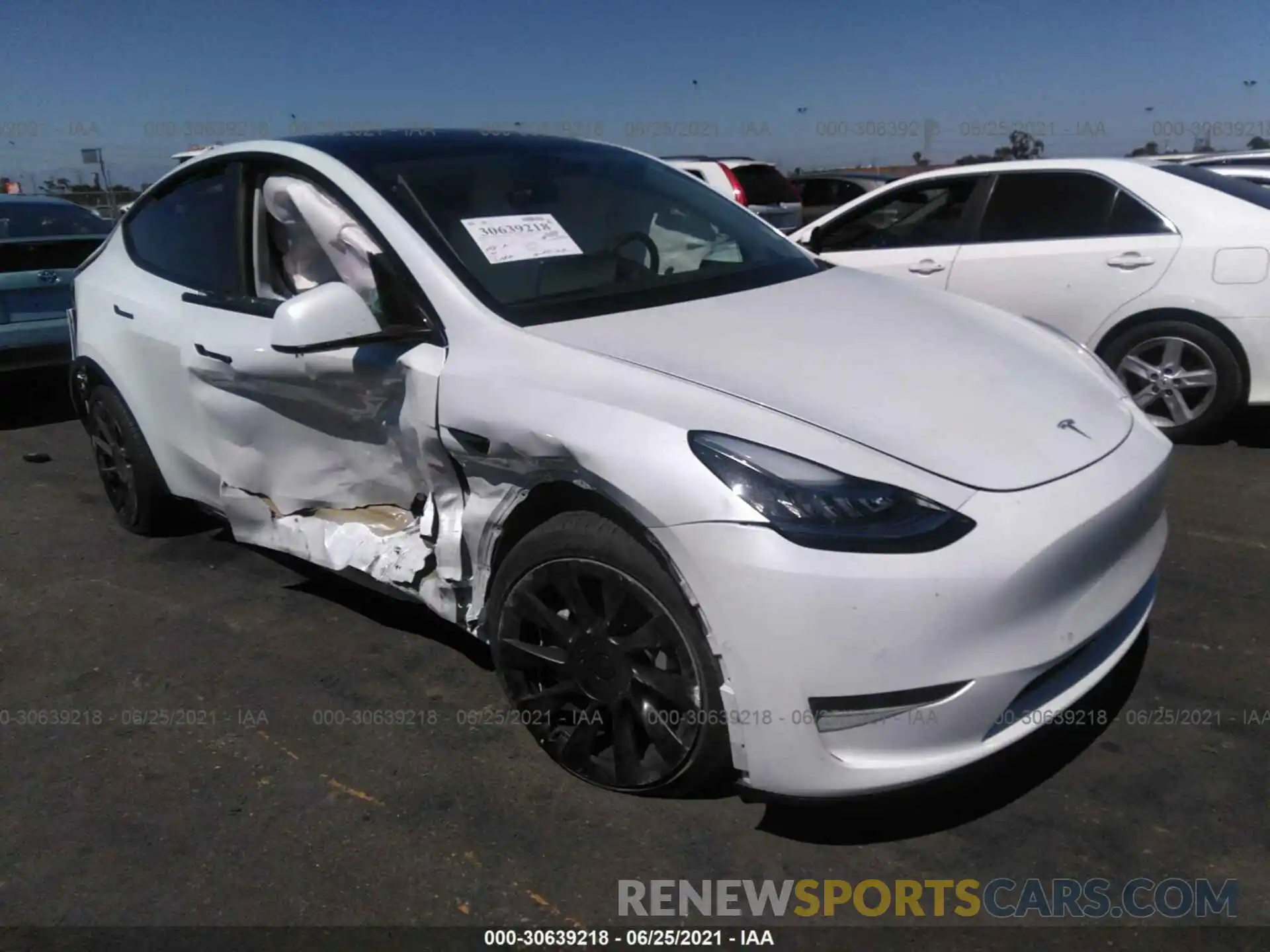 1 Фотография поврежденного автомобиля 5YJYGDEE9MF095790 TESLA MODEL Y 2021