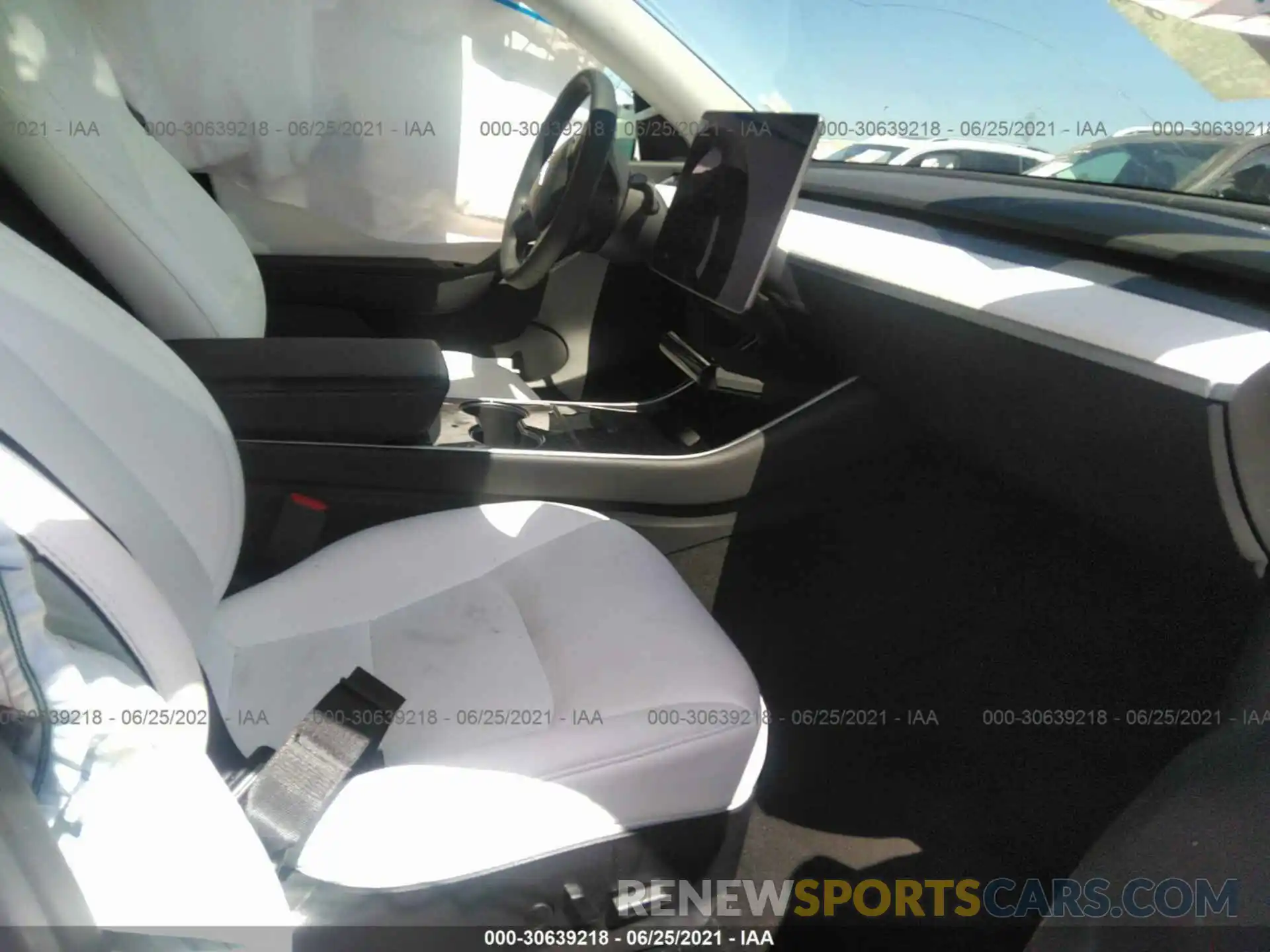 5 Photograph of a damaged car 5YJYGDEE9MF095790 TESLA MODEL Y 2021