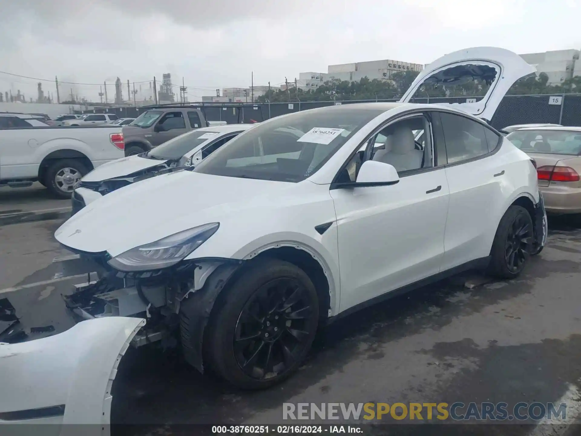 15 Photograph of a damaged car 5YJYGDEE9MF095837 TESLA MODEL Y 2021