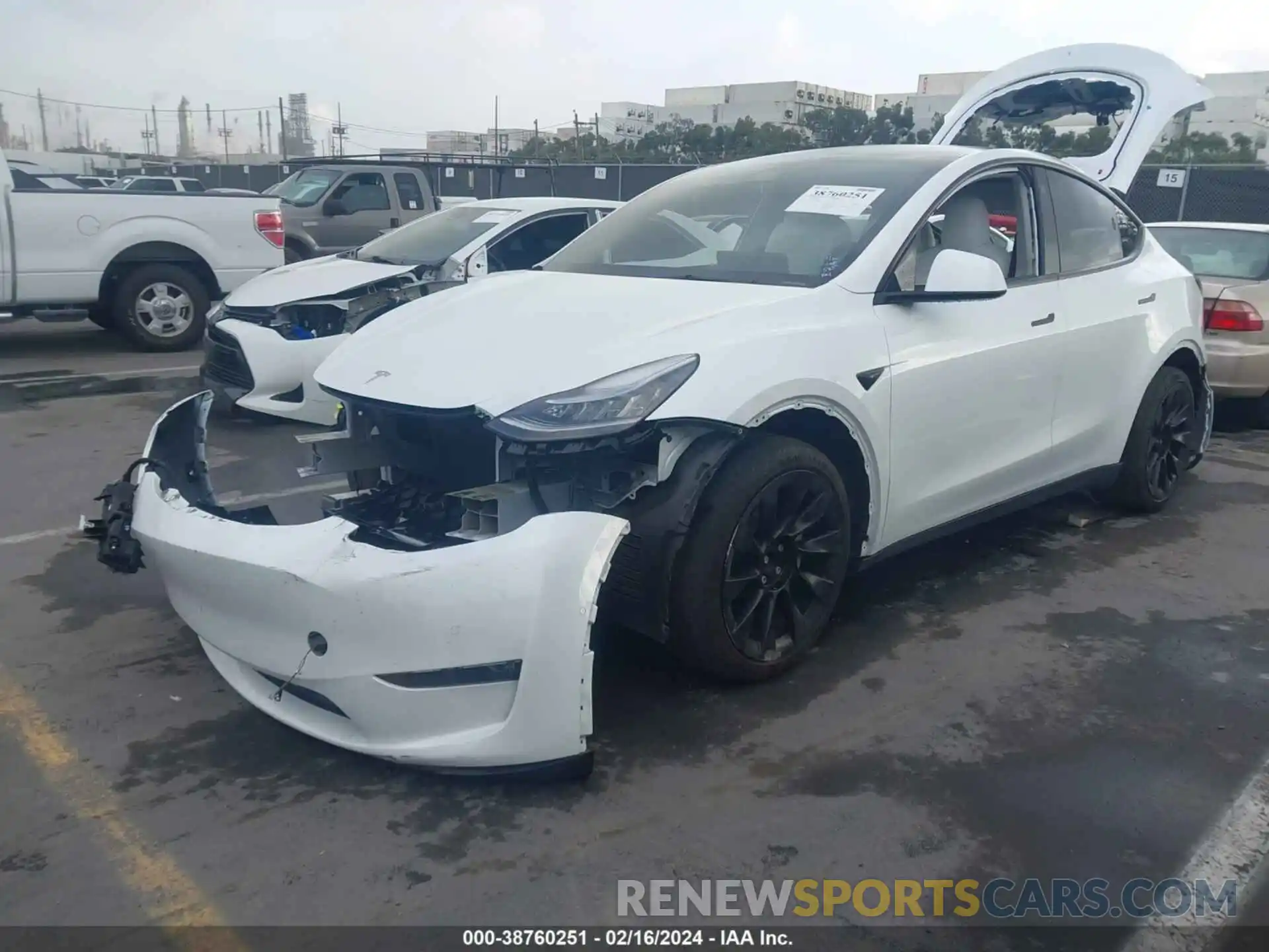 2 Photograph of a damaged car 5YJYGDEE9MF095837 TESLA MODEL Y 2021