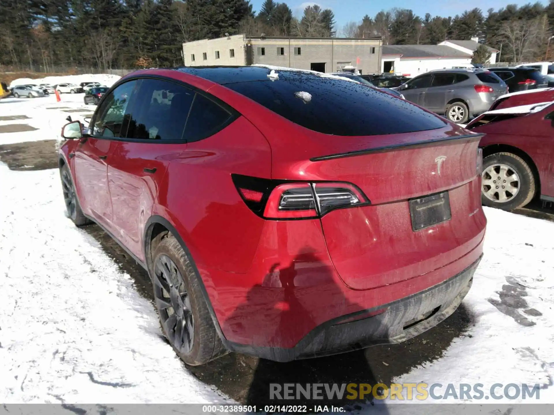 3 Photograph of a damaged car 5YJYGDEE9MF100163 TESLA MODEL Y 2021