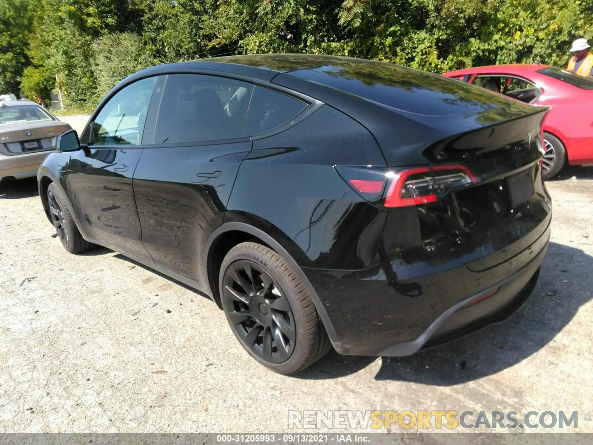 3 Photograph of a damaged car 5YJYGDEE9MF100230 TESLA MODEL Y 2021