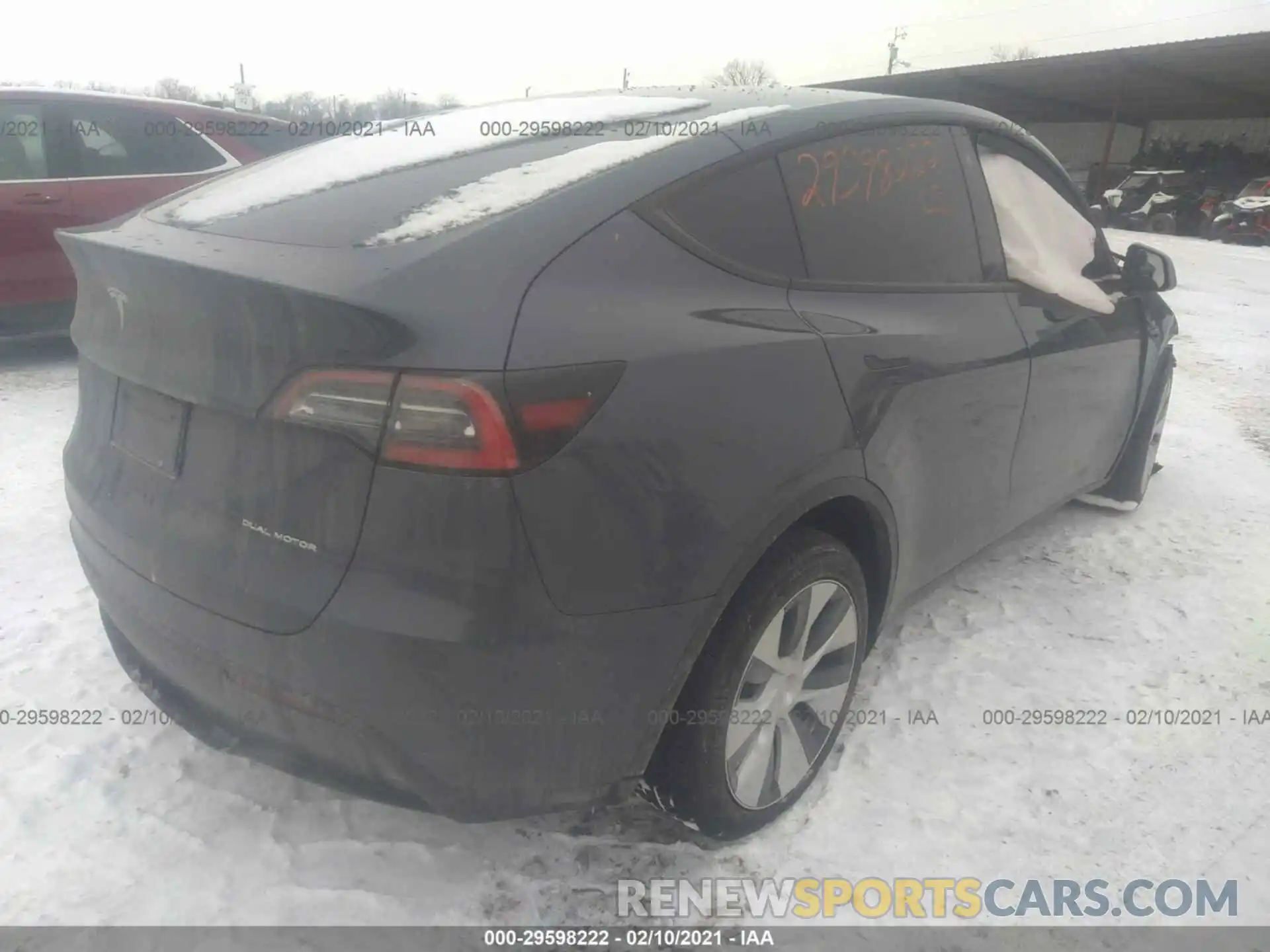 4 Фотография поврежденного автомобиля 5YJYGDEE9MF106626 TESLA MODEL Y 2021