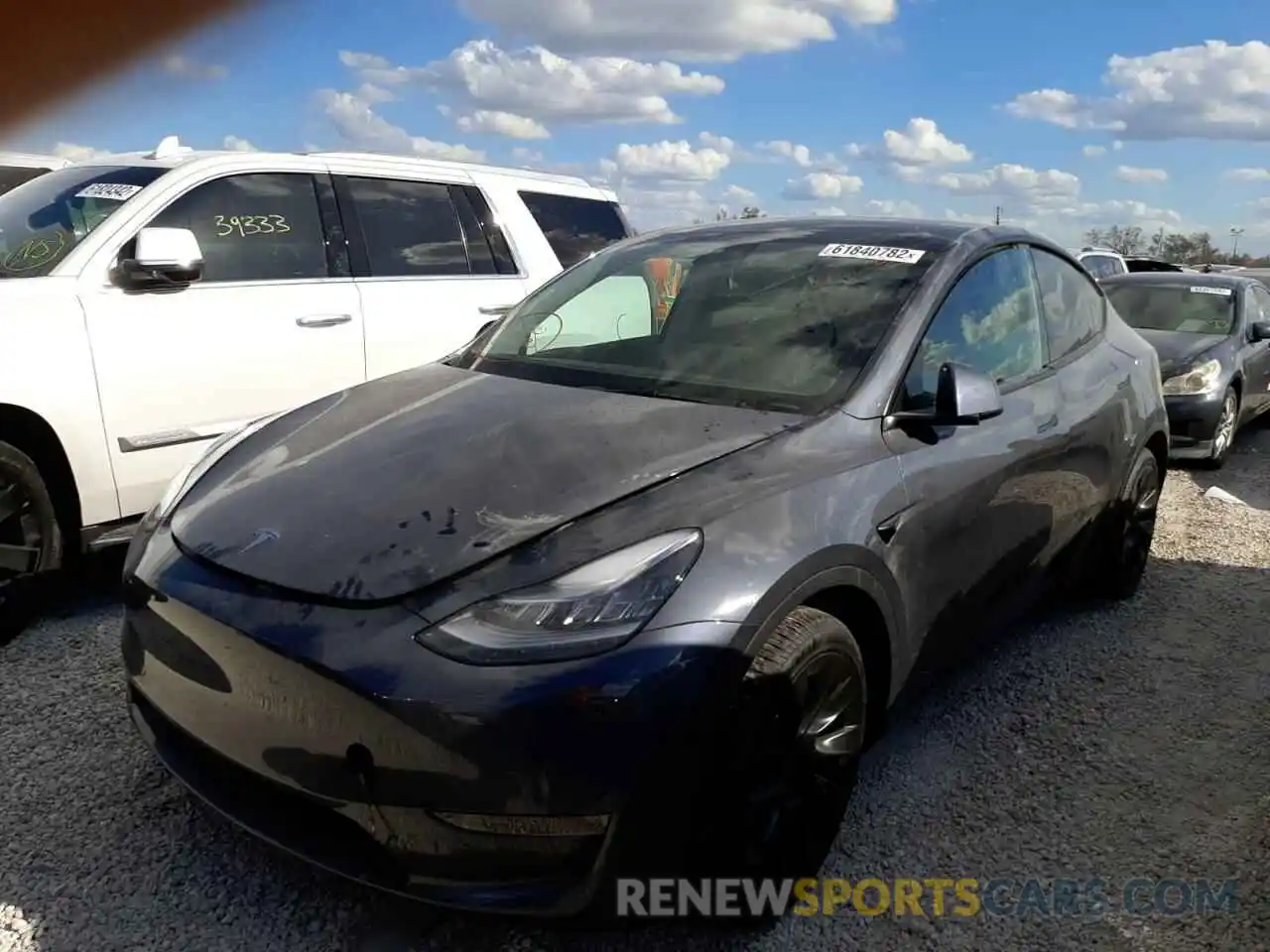 2 Photograph of a damaged car 5YJYGDEE9MF108585 TESLA MODEL Y 2021